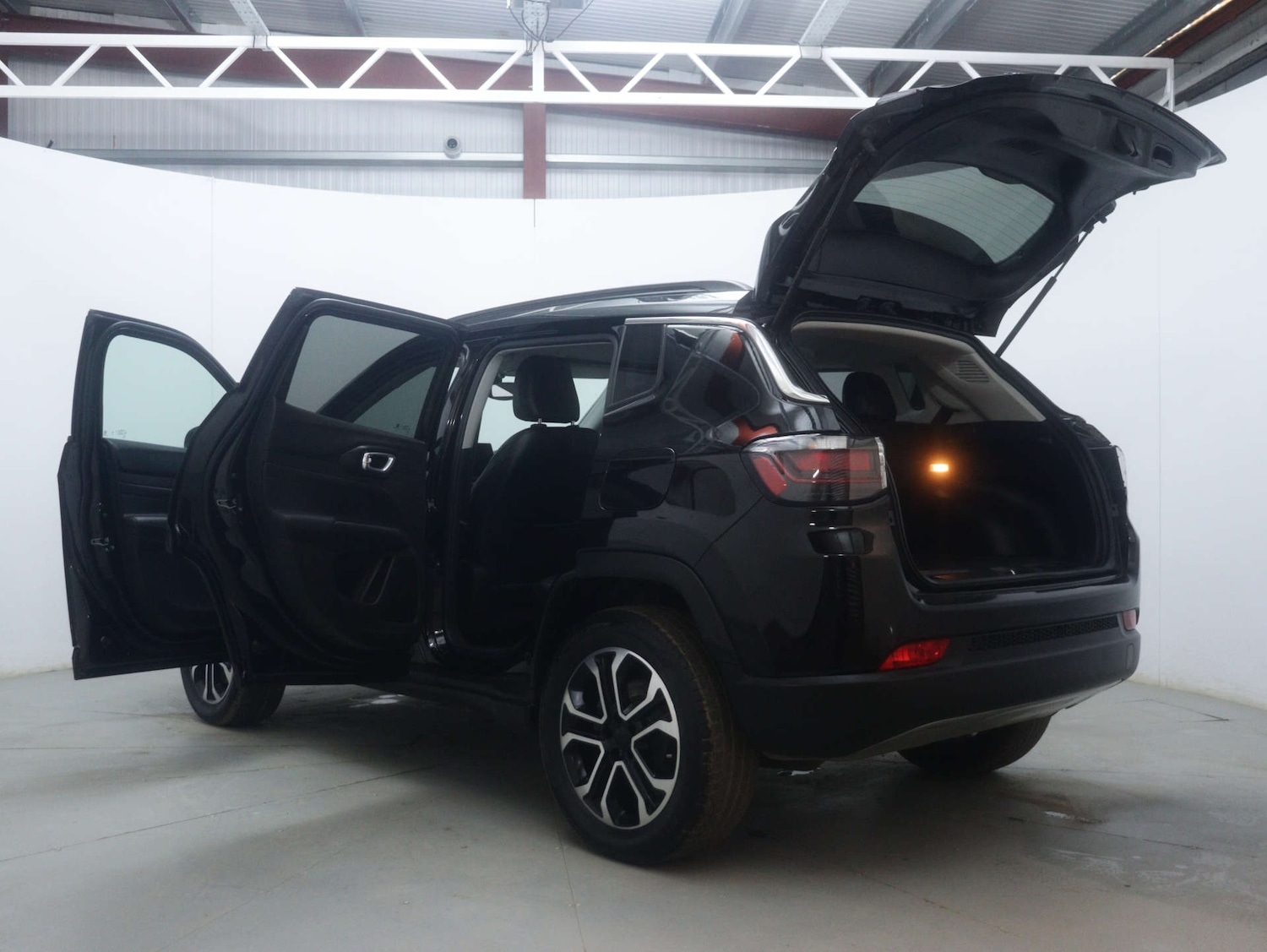 Used Jeep Compass 2023 for sale - 77529381: Photo 59