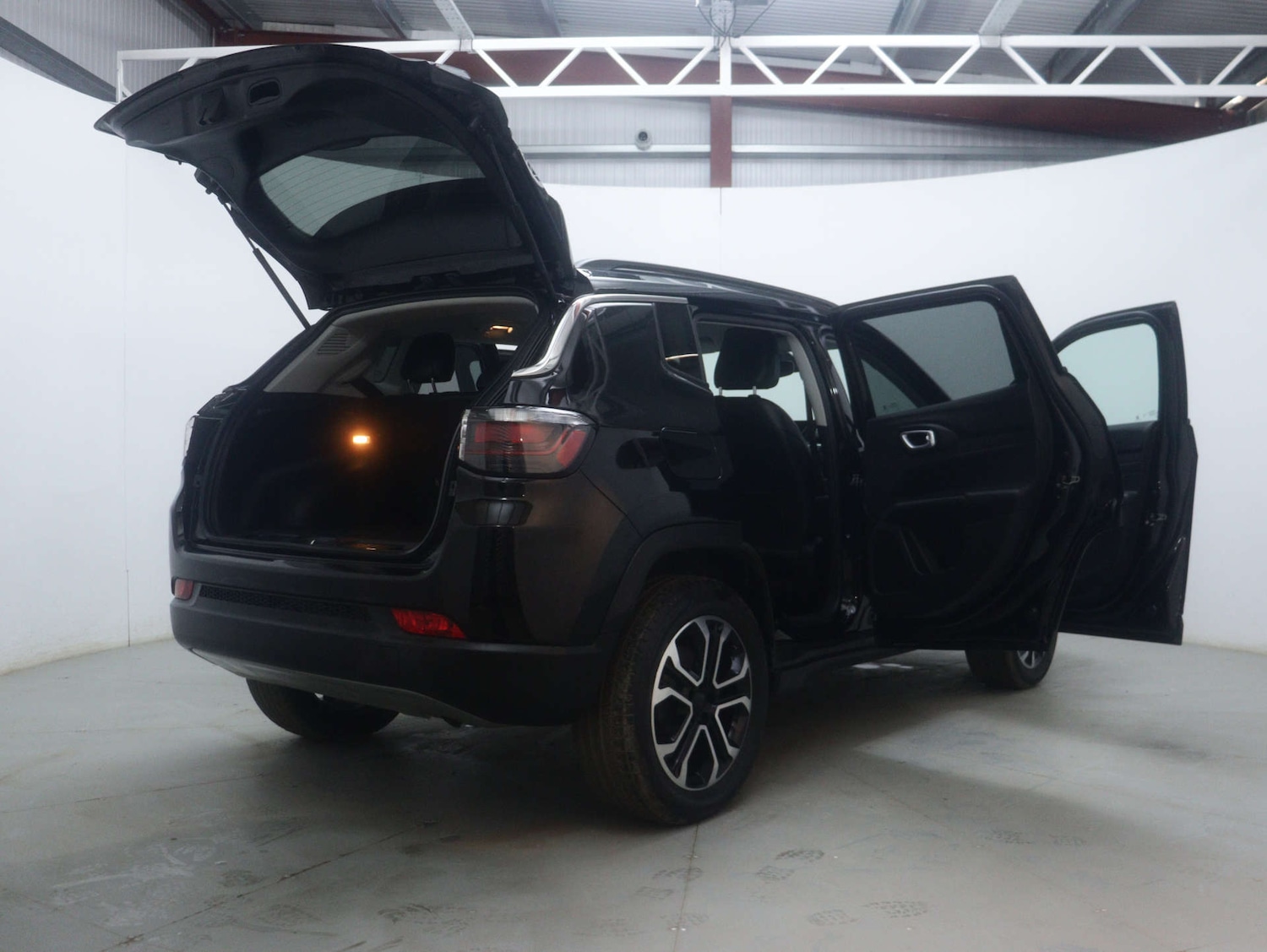 Used Jeep Compass 2023 for sale - 77529381: Photo 61