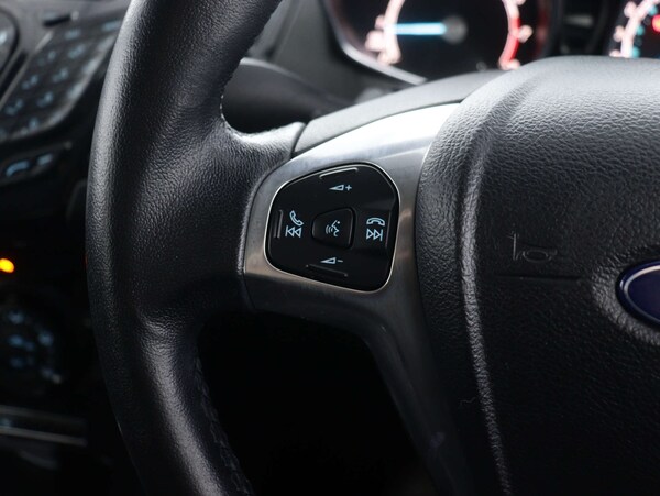 Used Ford Fiesta 2016 for sale - 76132452: Photo 28