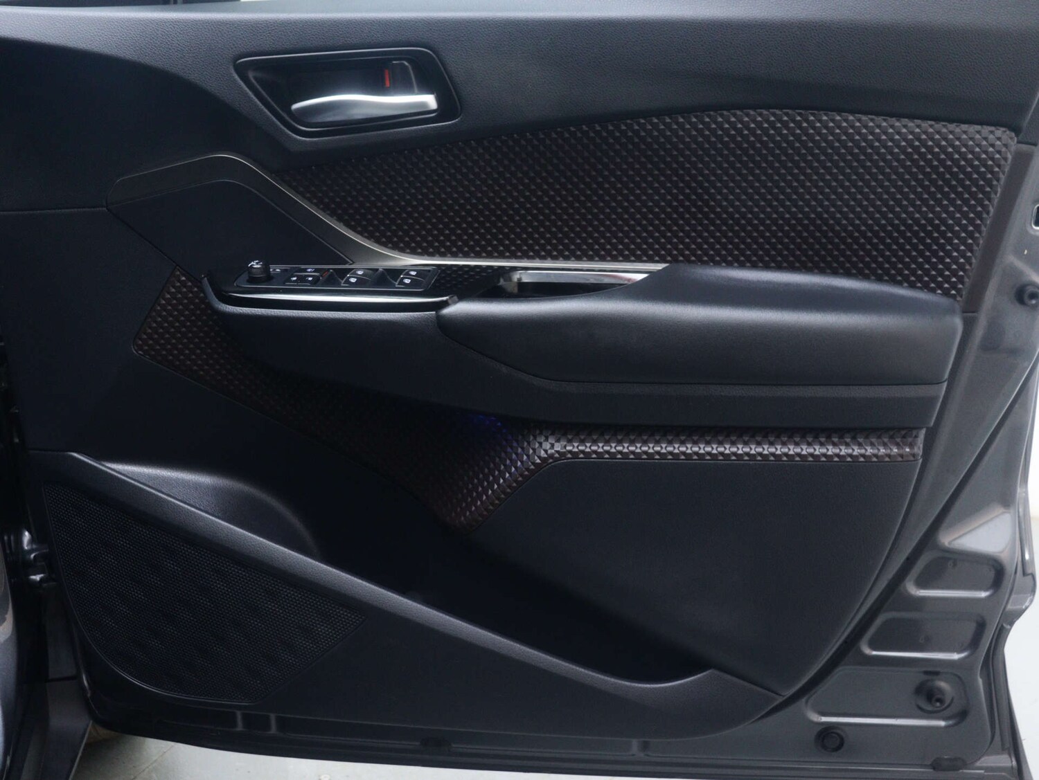 Used Toyota C-HR 2019 for sale - 77364220: Photo 44