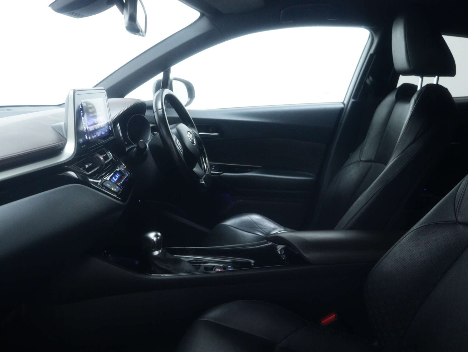 Used Toyota C-HR 2019 for sale - 77364220: Photo 47