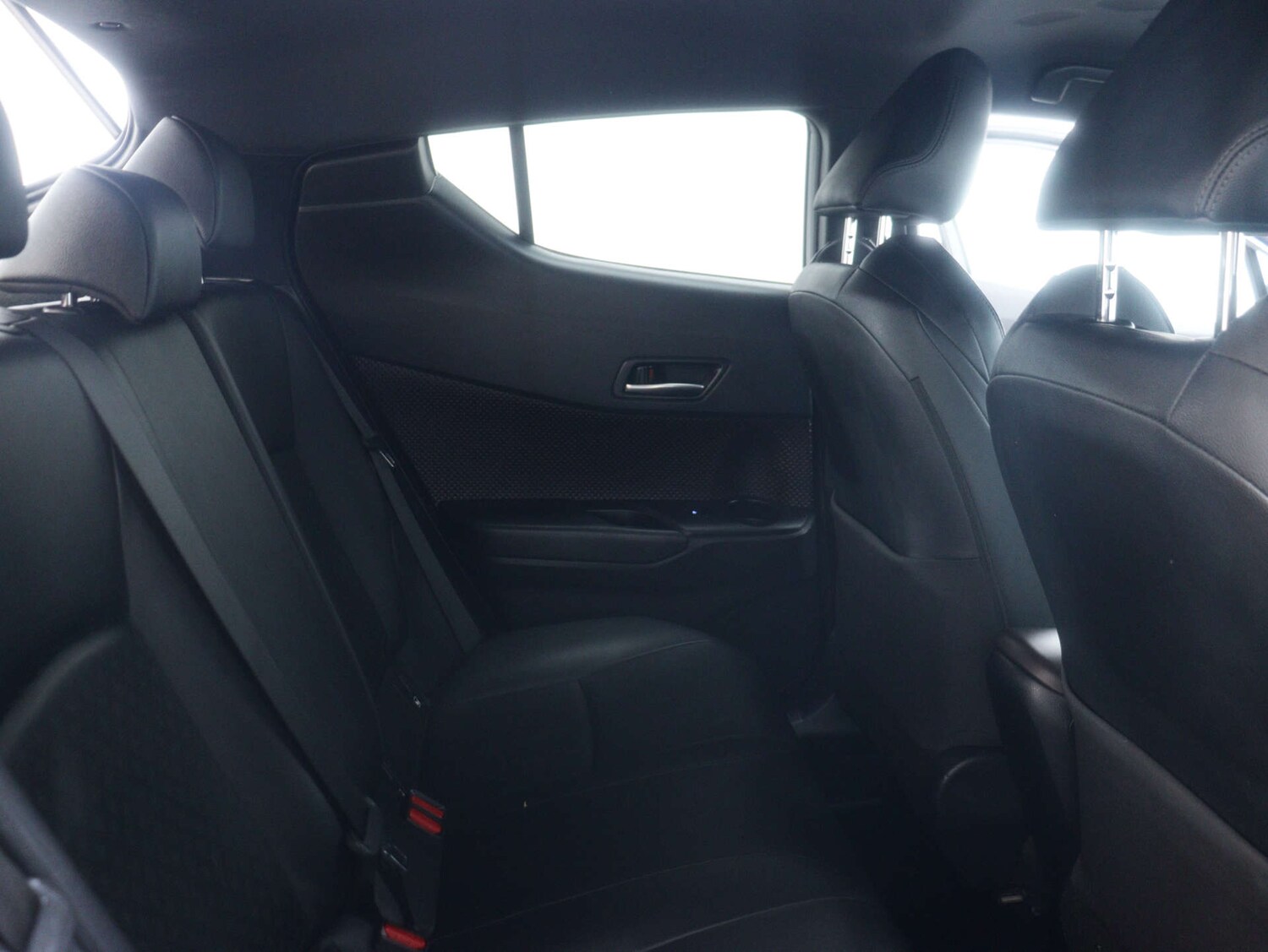 Used Toyota C-HR 2019 for sale - 77364220: Photo 51