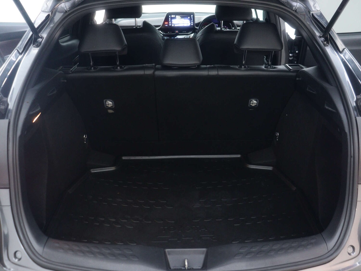 Used Toyota C-HR 2019 for sale - 77364220: Photo 52