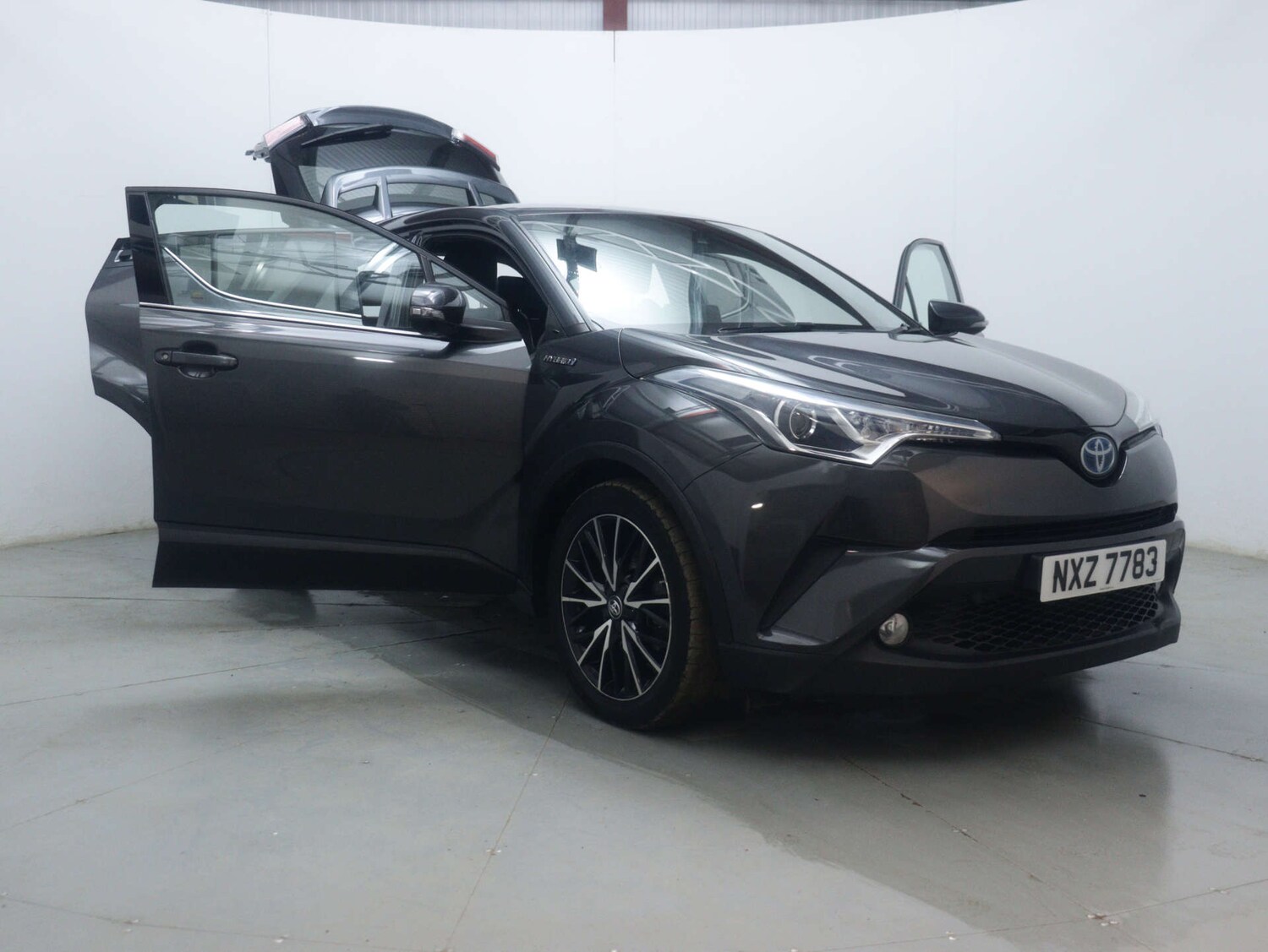 Used Toyota C-HR 2019 for sale - 77364220: Photo 53