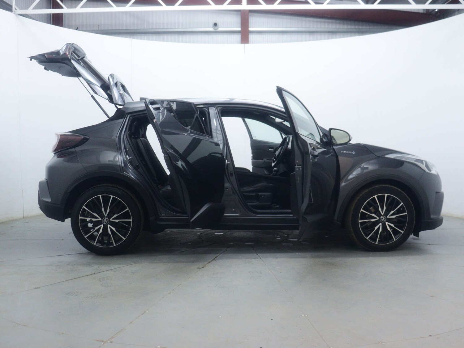 Used Toyota C-HR 2019 for sale - 77364220: Photo 60