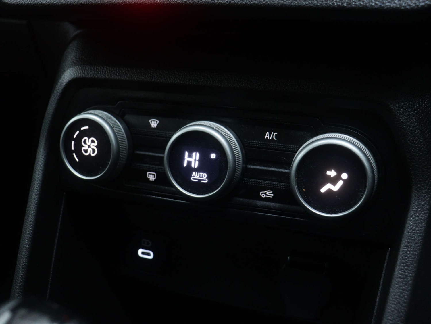 Used Dacia Sandero 2024 for sale - 76830879: Photo 26