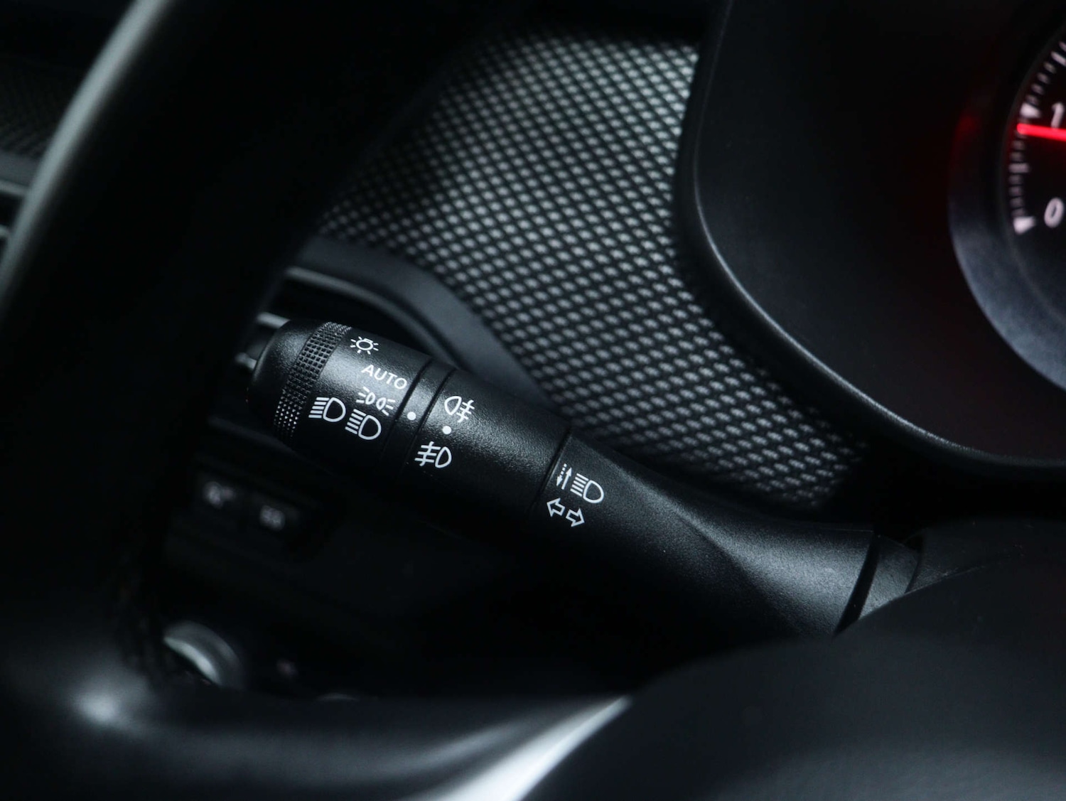 Used Dacia Sandero 2024 for sale - 76830879: Photo 31