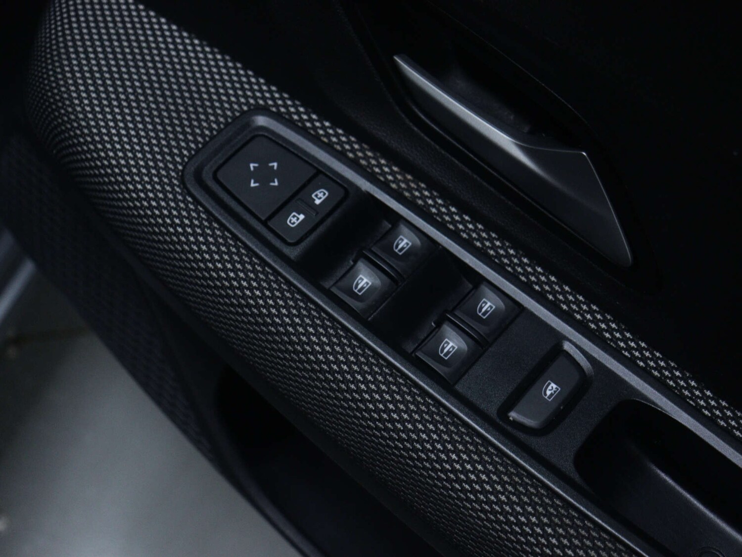 Used Dacia Sandero 2024 for sale - 76830879: Photo 35