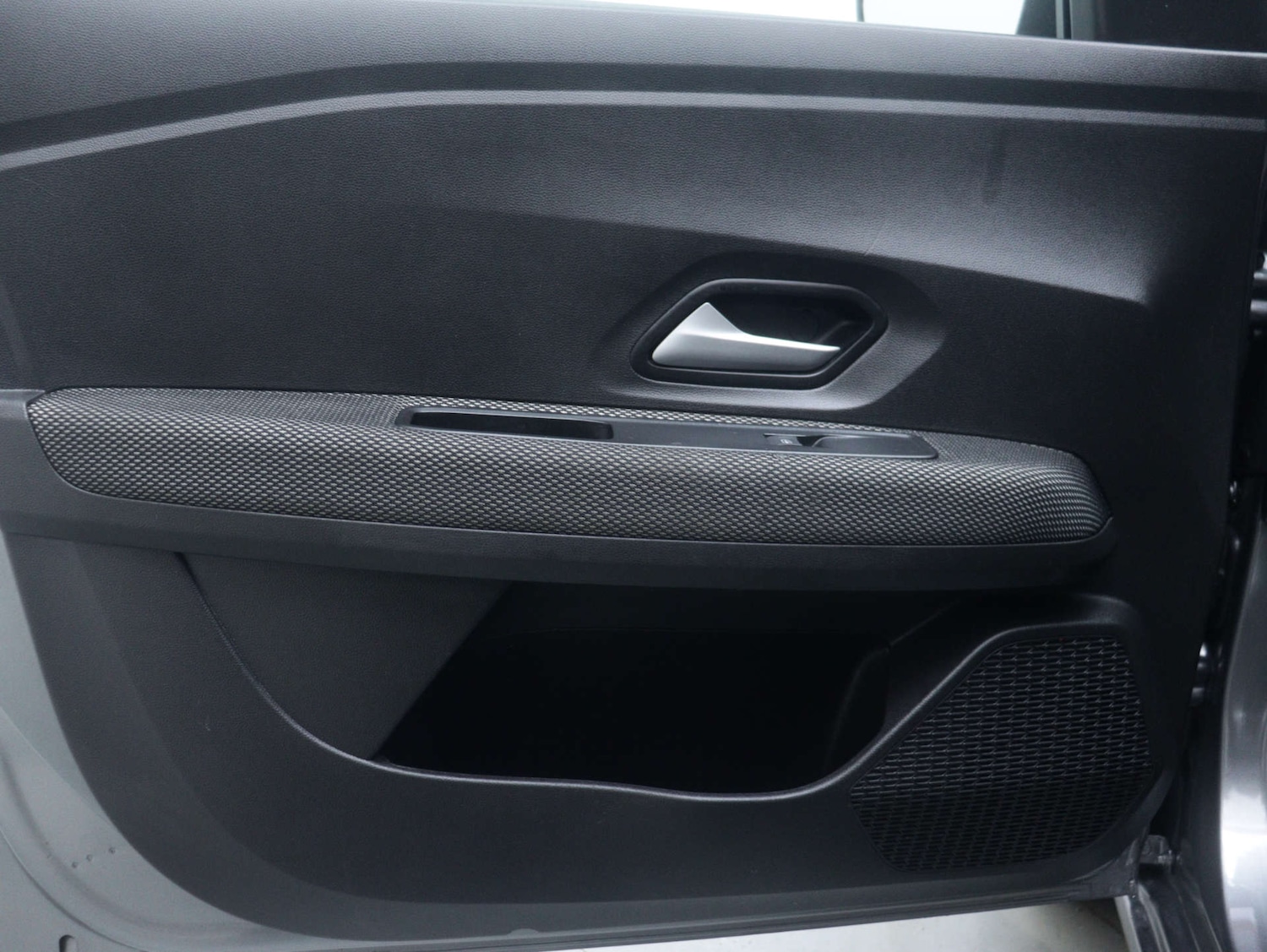 Used Dacia Sandero 2024 for sale - 76830879: Photo 43