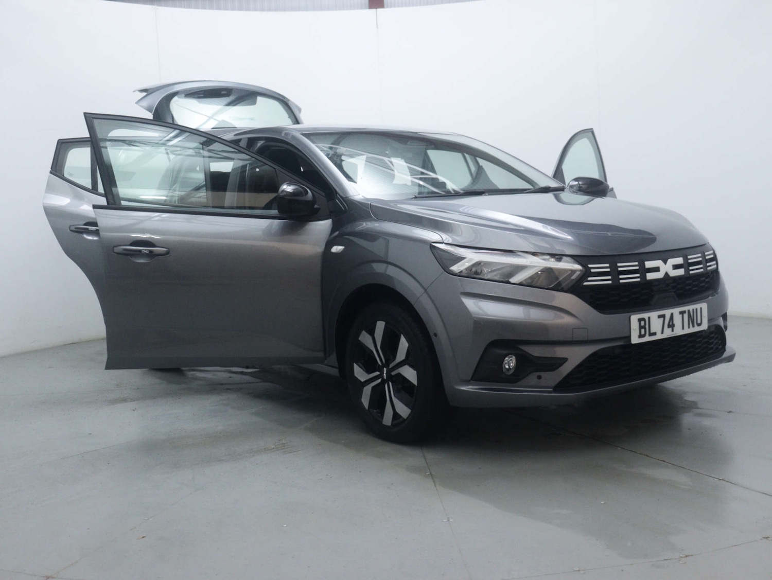 Used Dacia Sandero 2024 for sale - 76830879: Photo 47