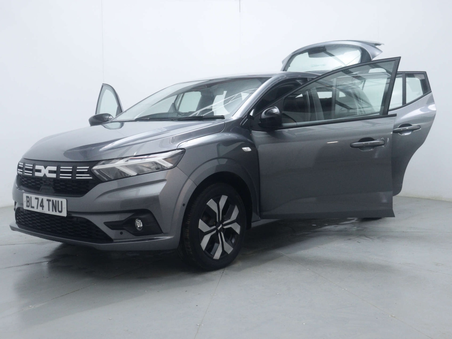 Used Dacia Sandero 2024 for sale - 76830879: Photo 49