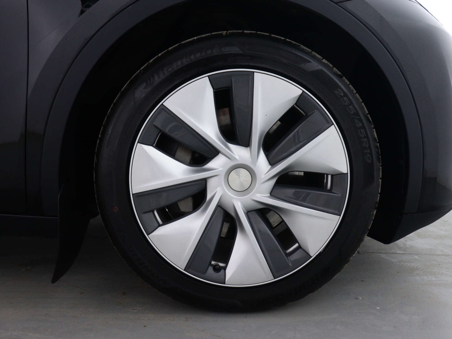 Used Tesla Model Y 2023 for sale - 75969219: Photo 14