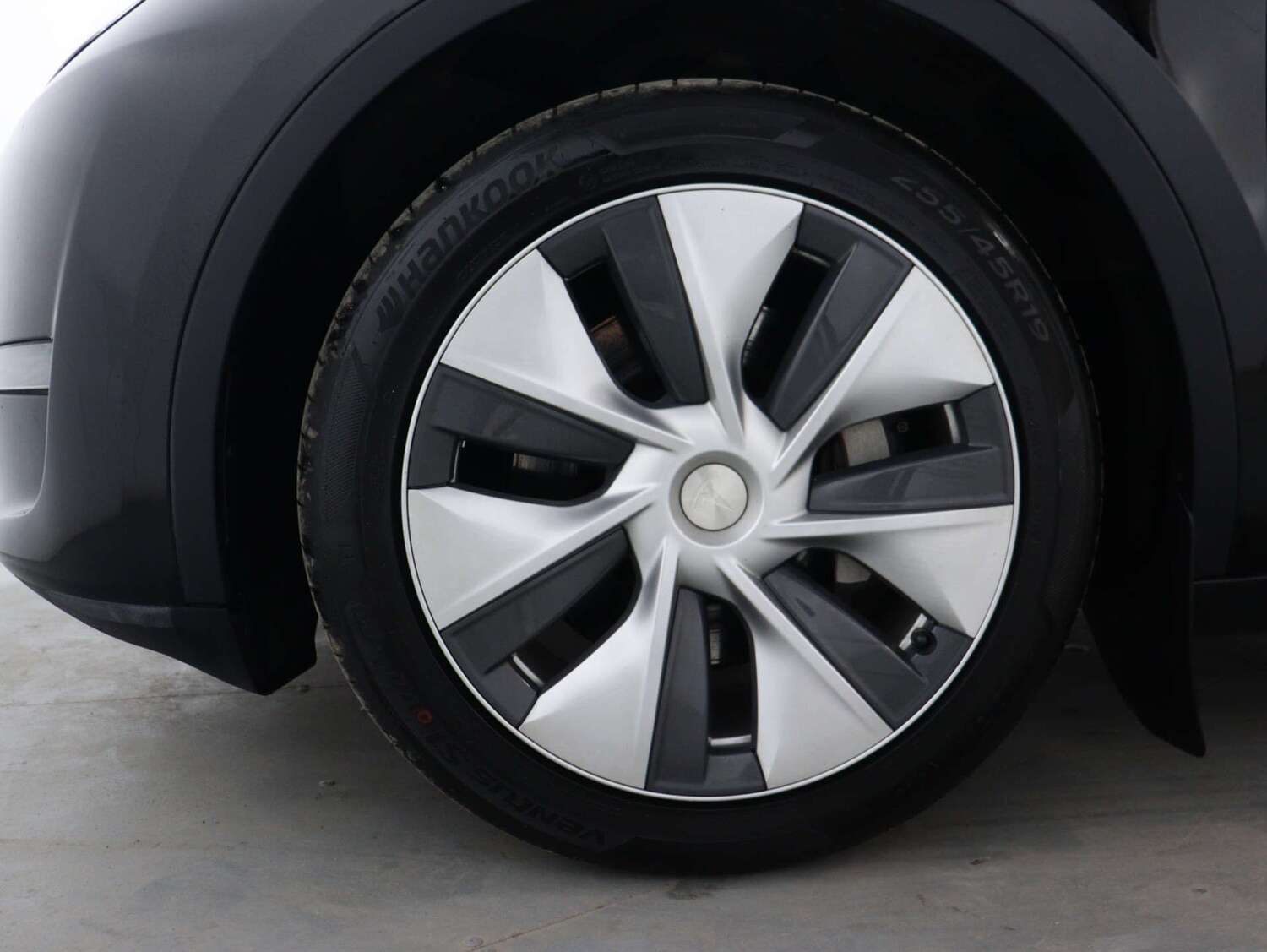 Used Tesla Model Y 2023 for sale - 75969219: Photo 15