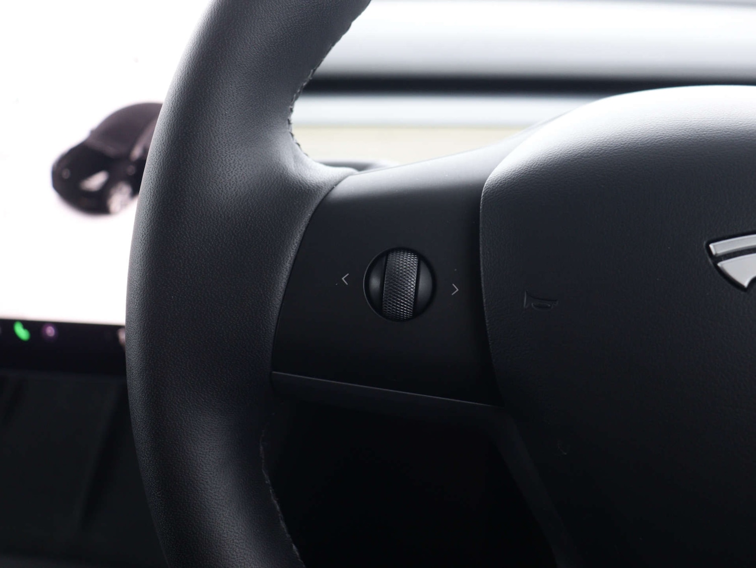 Used Tesla Model Y 2023 for sale - 75969219: Photo 30