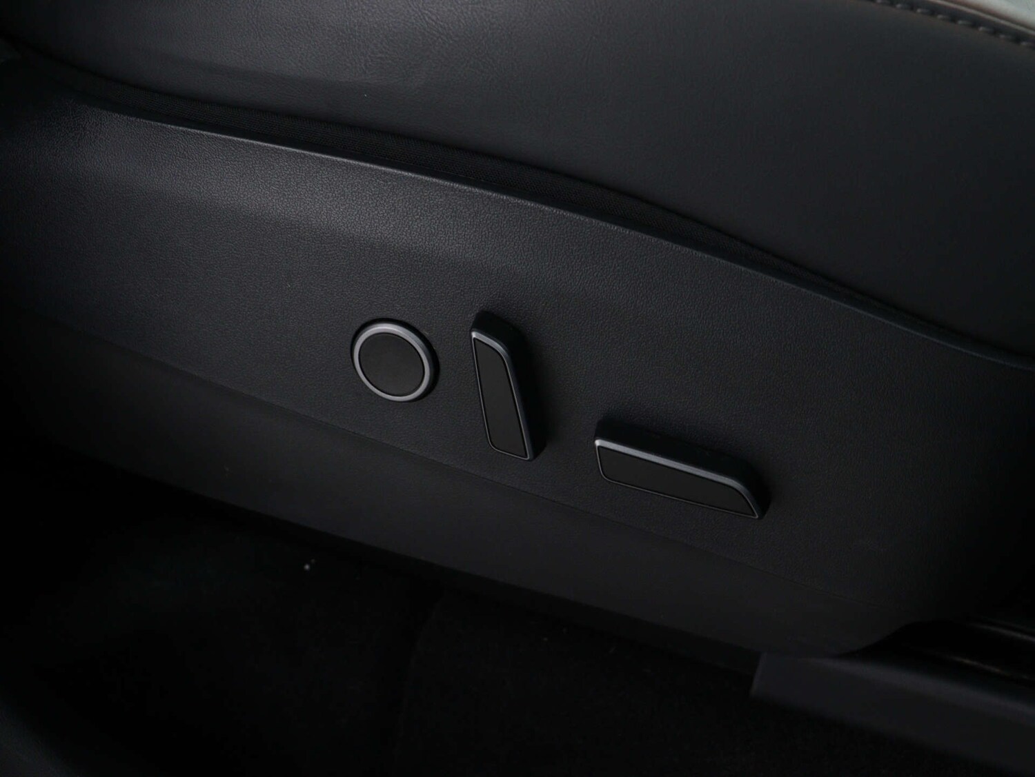 Used Tesla Model Y 2023 for sale - 75969219: Photo 35