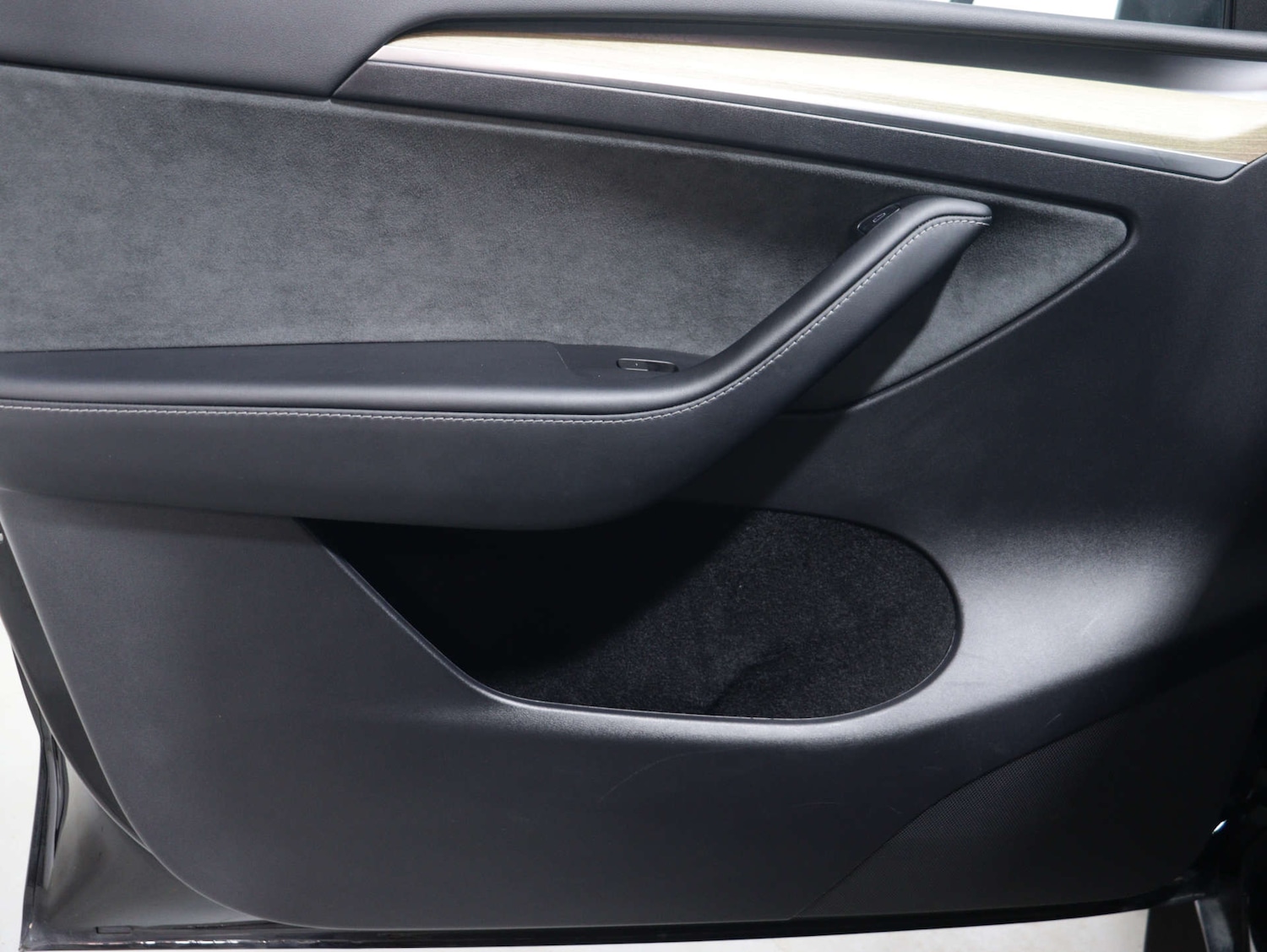 Used Tesla Model Y 2023 for sale - 75969219: Photo 42