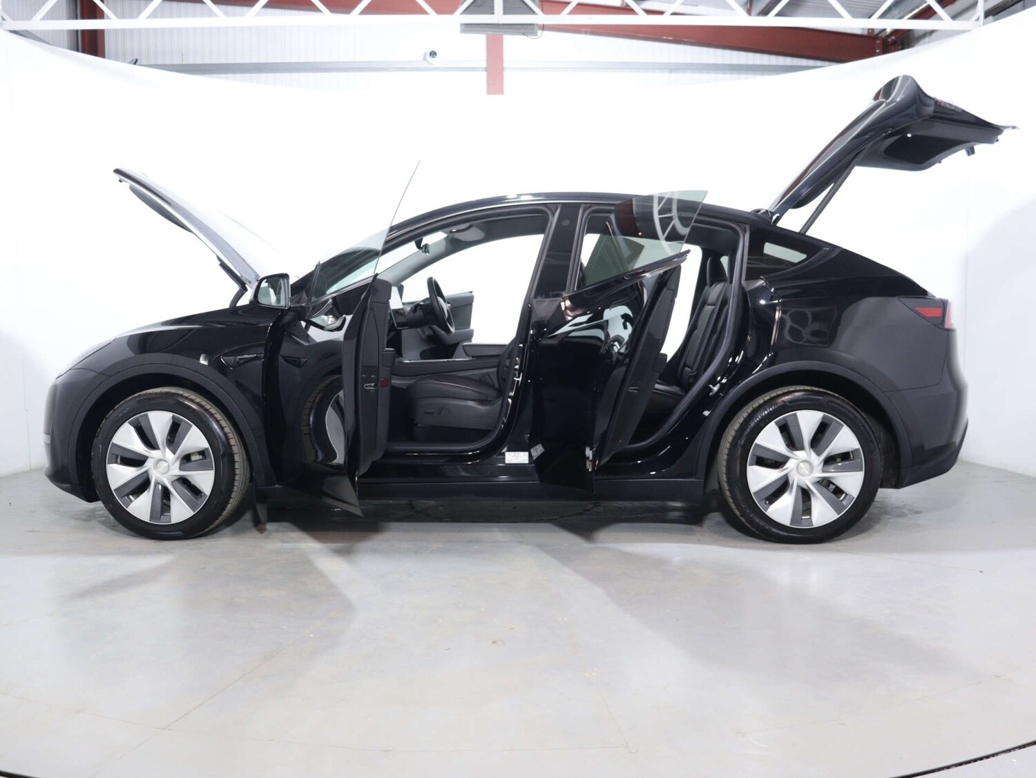 Used Tesla Model Y 2023 for sale - 75969219: Photo 53