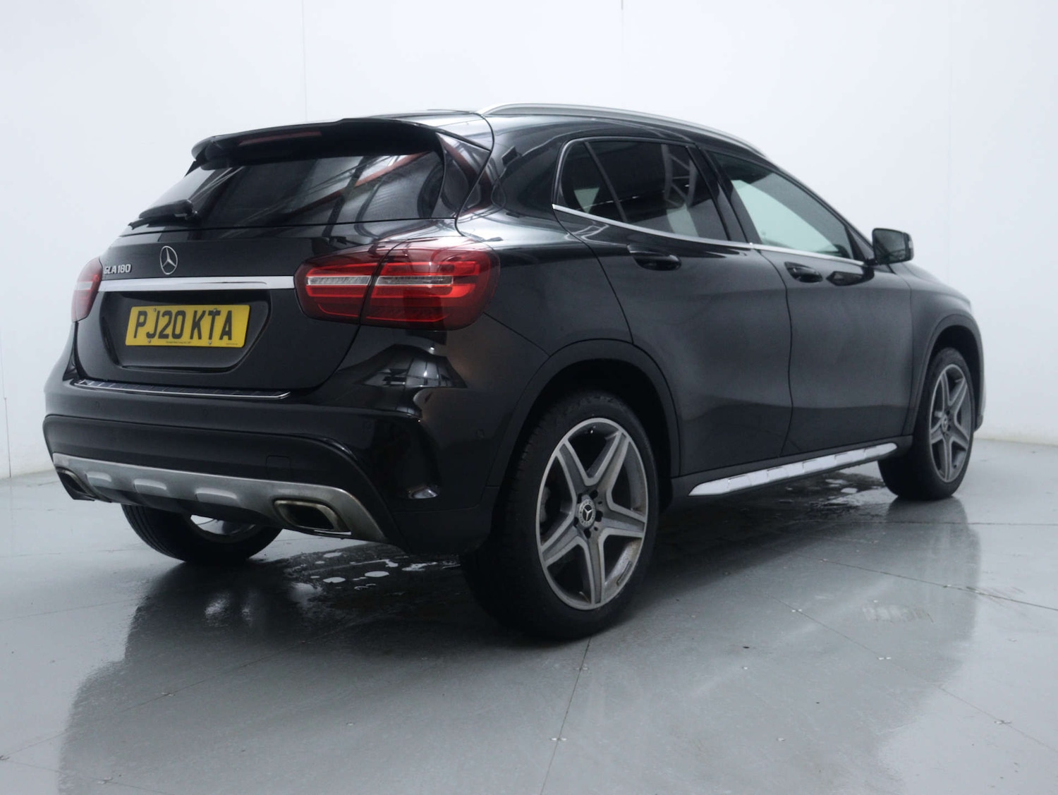Used Mercedes-Benz GLA 2020 for sale - 76921225: Photo 11