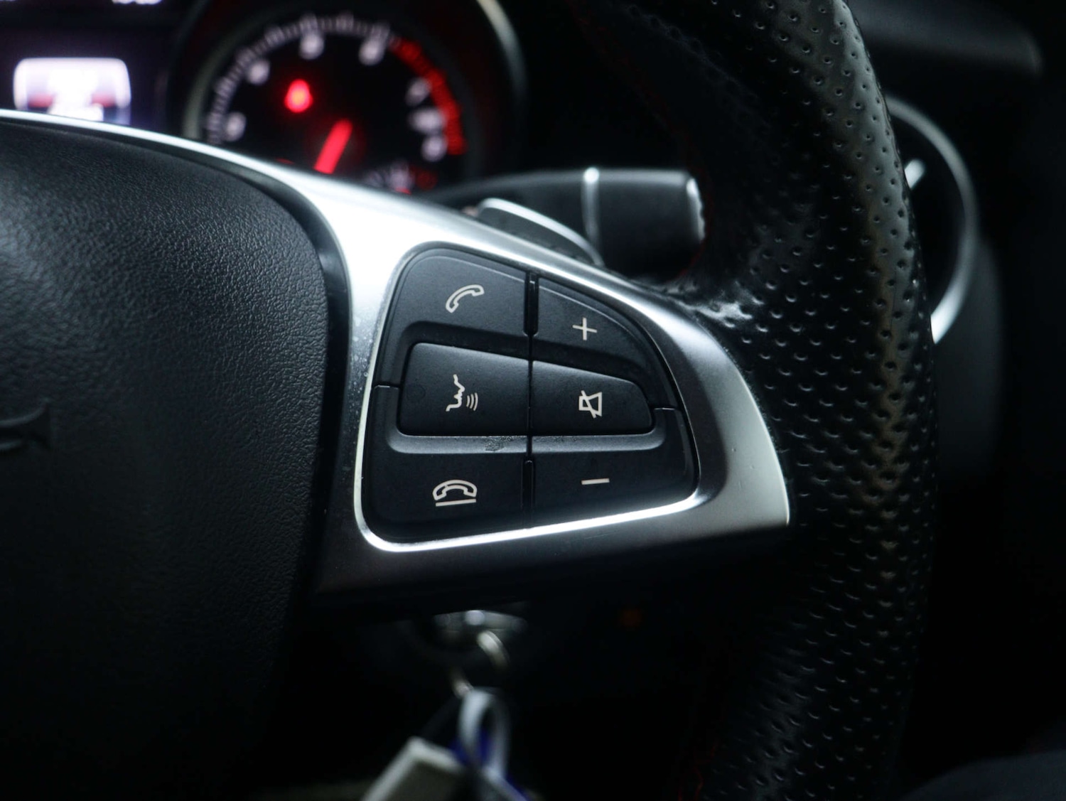 Used Mercedes-Benz GLA 2020 for sale - 76921225: Photo 36