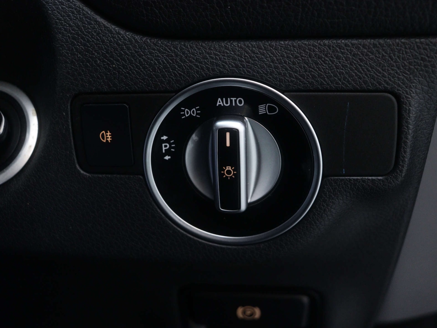 Used Mercedes-Benz GLA 2020 for sale - 76921225: Photo 39