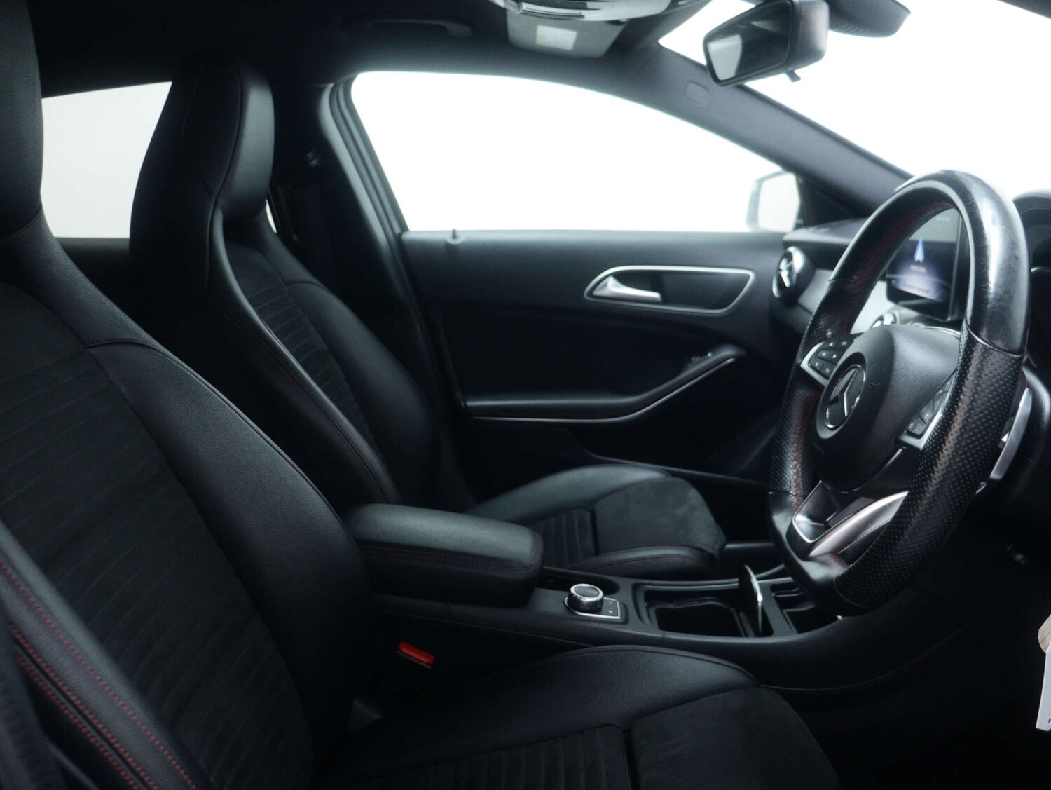 Used Mercedes-Benz GLA 2020 for sale - 76921225: Photo 43