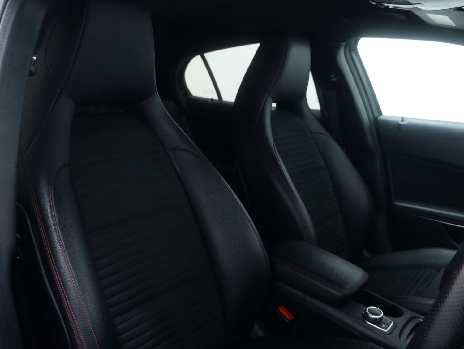 Used Mercedes-Benz GLA 2020 for sale - 76921225: Photo 44