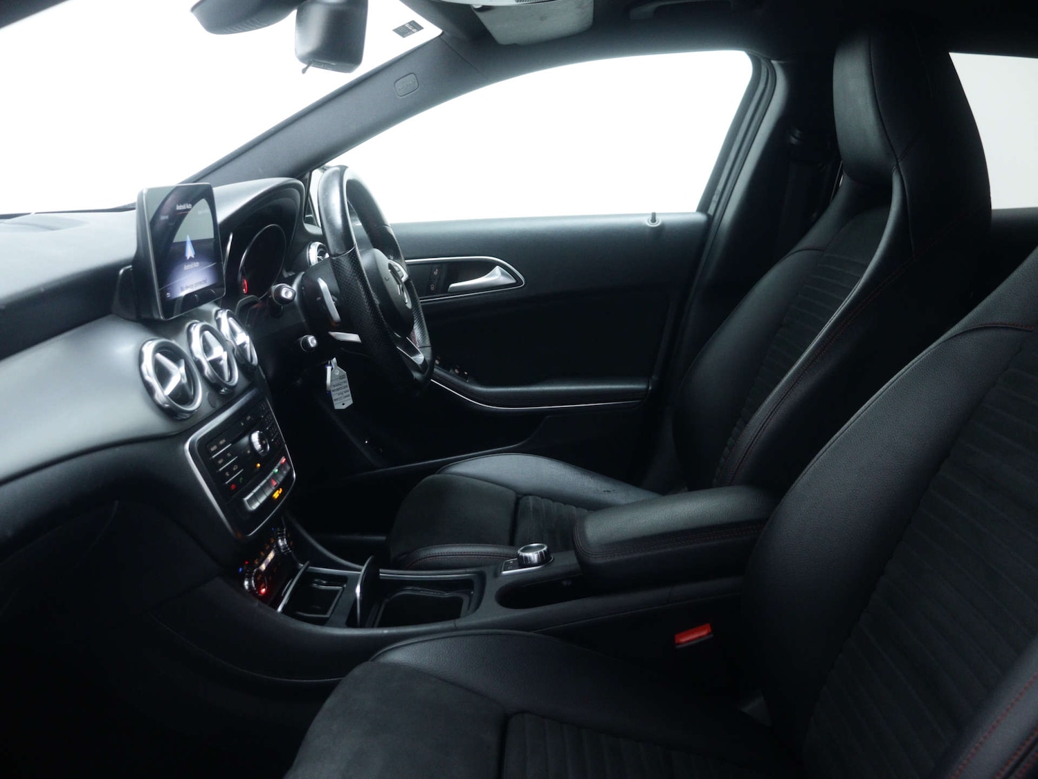 Used Mercedes-Benz GLA 2020 for sale - 76921225: Photo 47