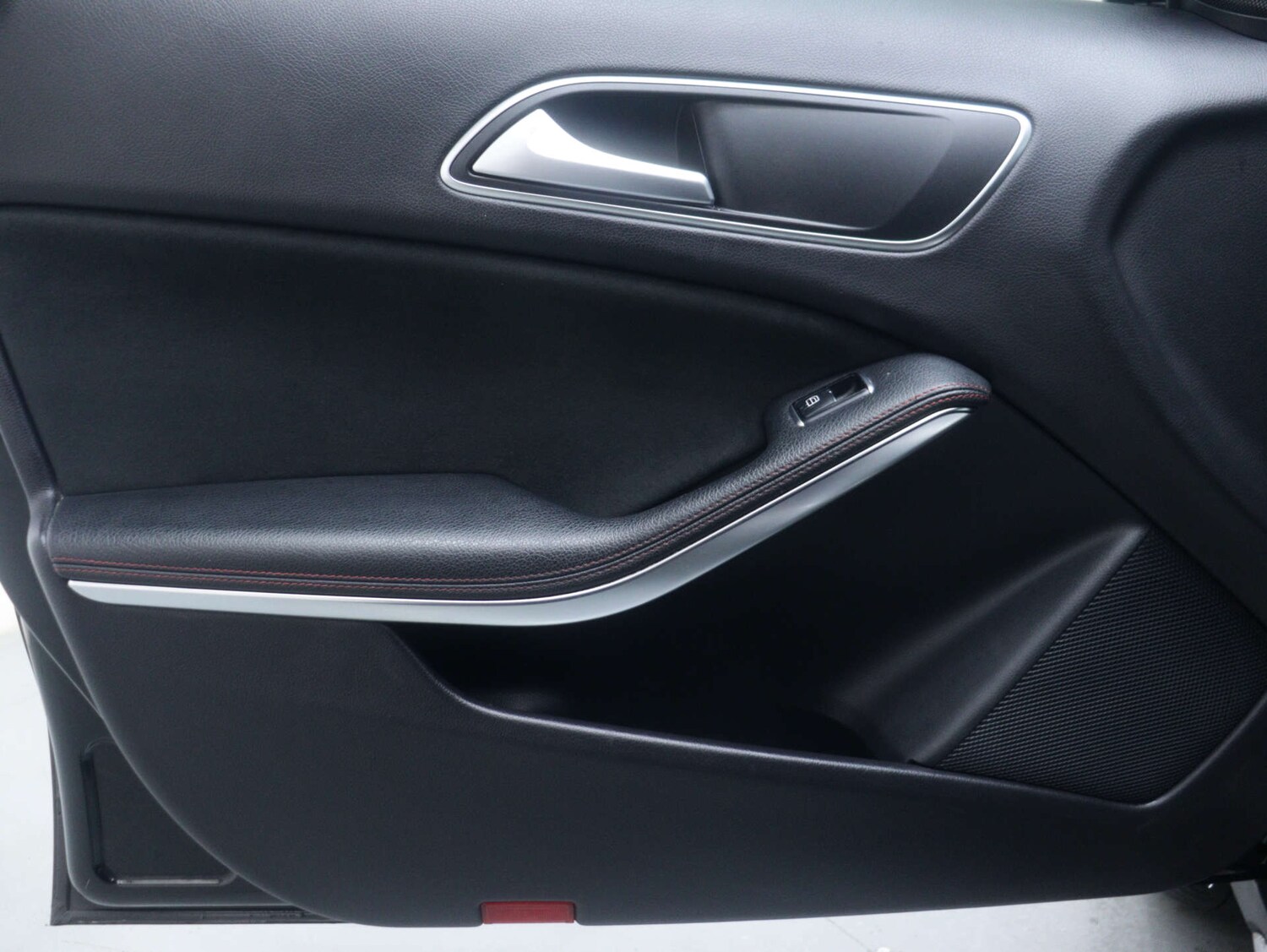 Used Mercedes-Benz GLA 2020 for sale - 76921225: Photo 49