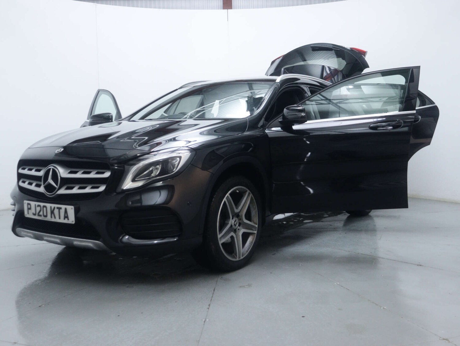 Used Mercedes-Benz GLA 2020 for sale - 76921225: Photo 55