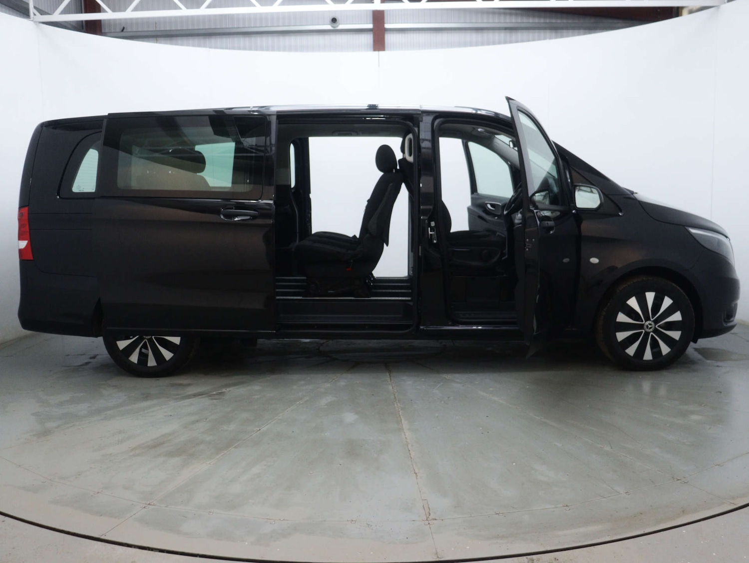 Used Mercedes-Benz Vito 2023 for sale - 75971123: Photo 58
