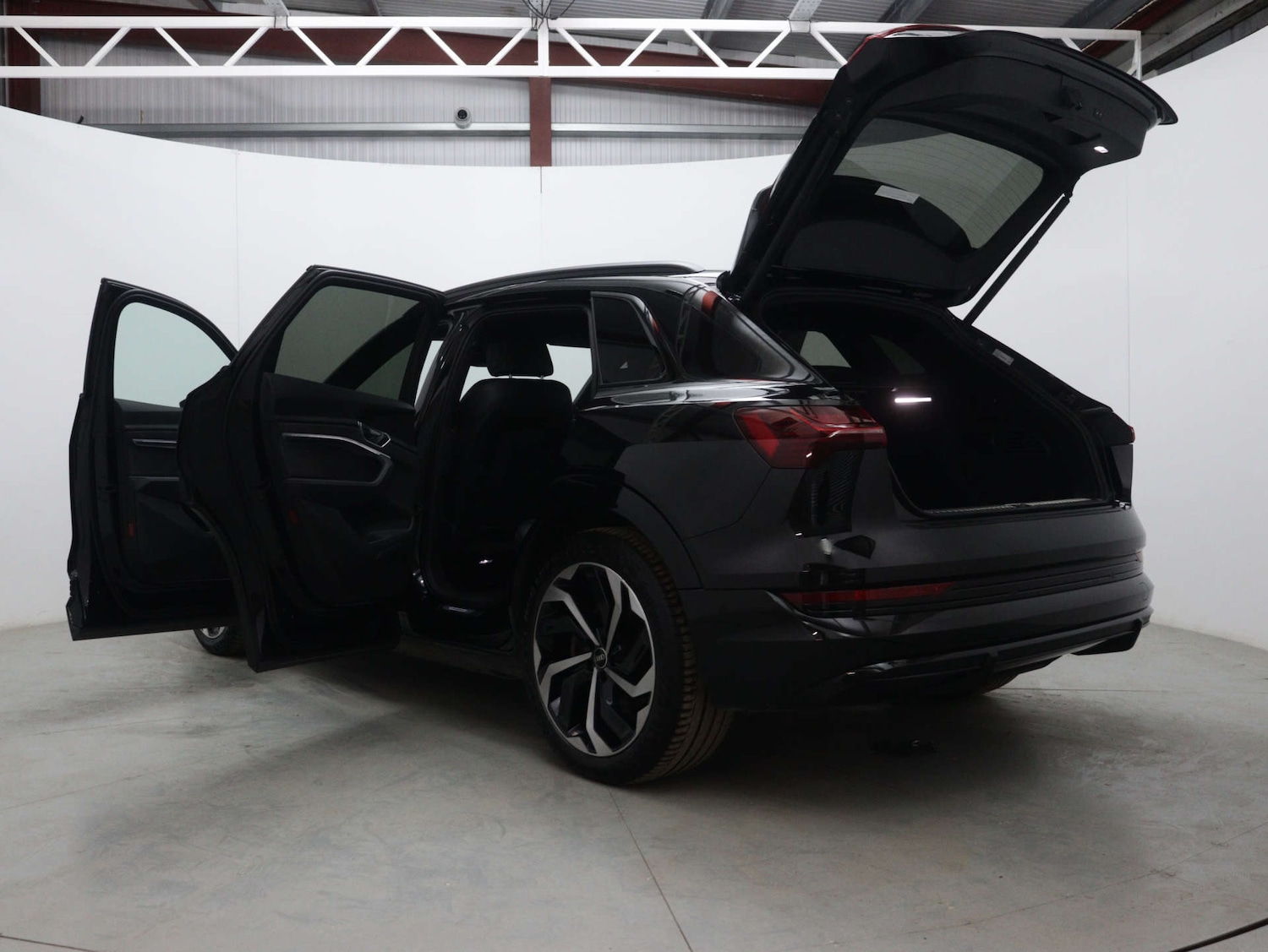 Used Audi e-tron 2021 for sale - 76720485: Photo 64