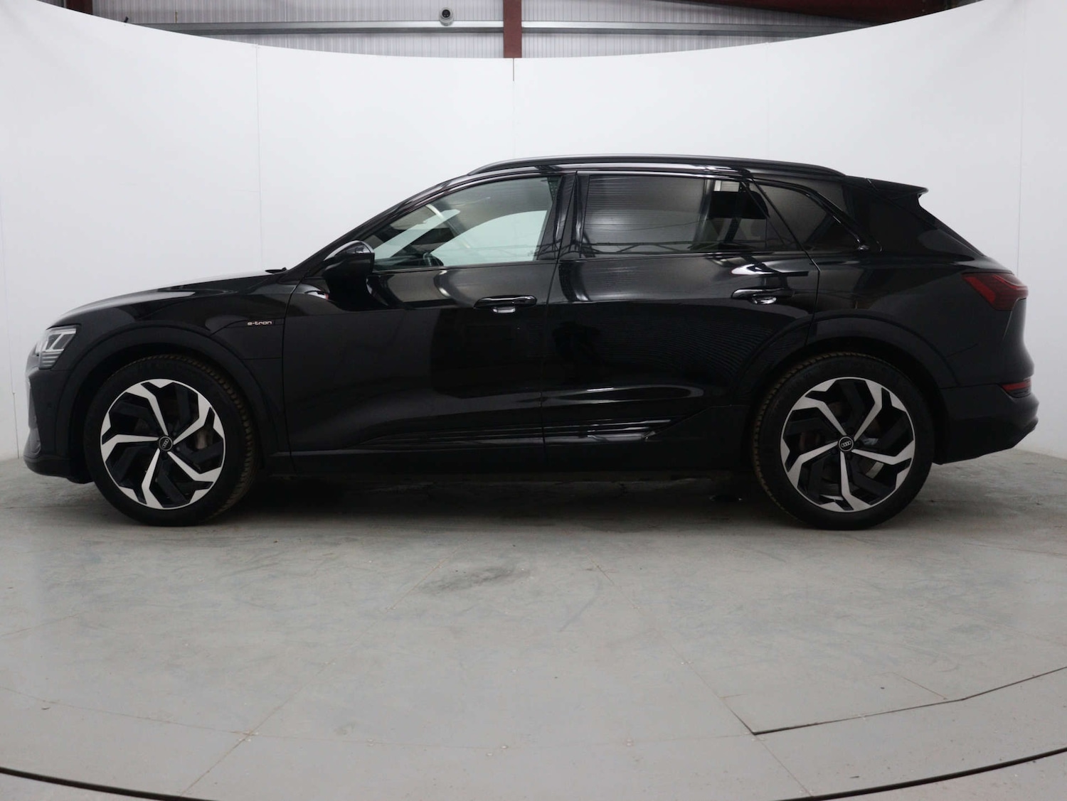 Used Audi e-tron 2021 for sale - 76720485: Photo 8