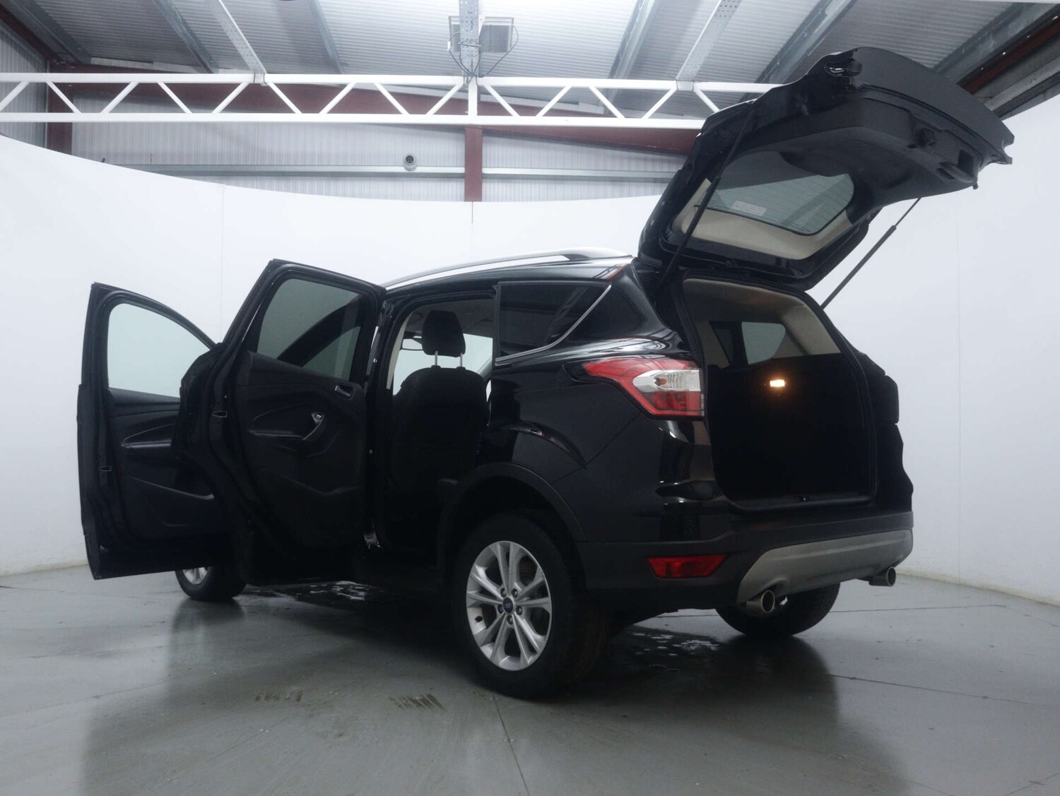 Used Ford Kuga 2018 for sale - 77136372: Photo 55