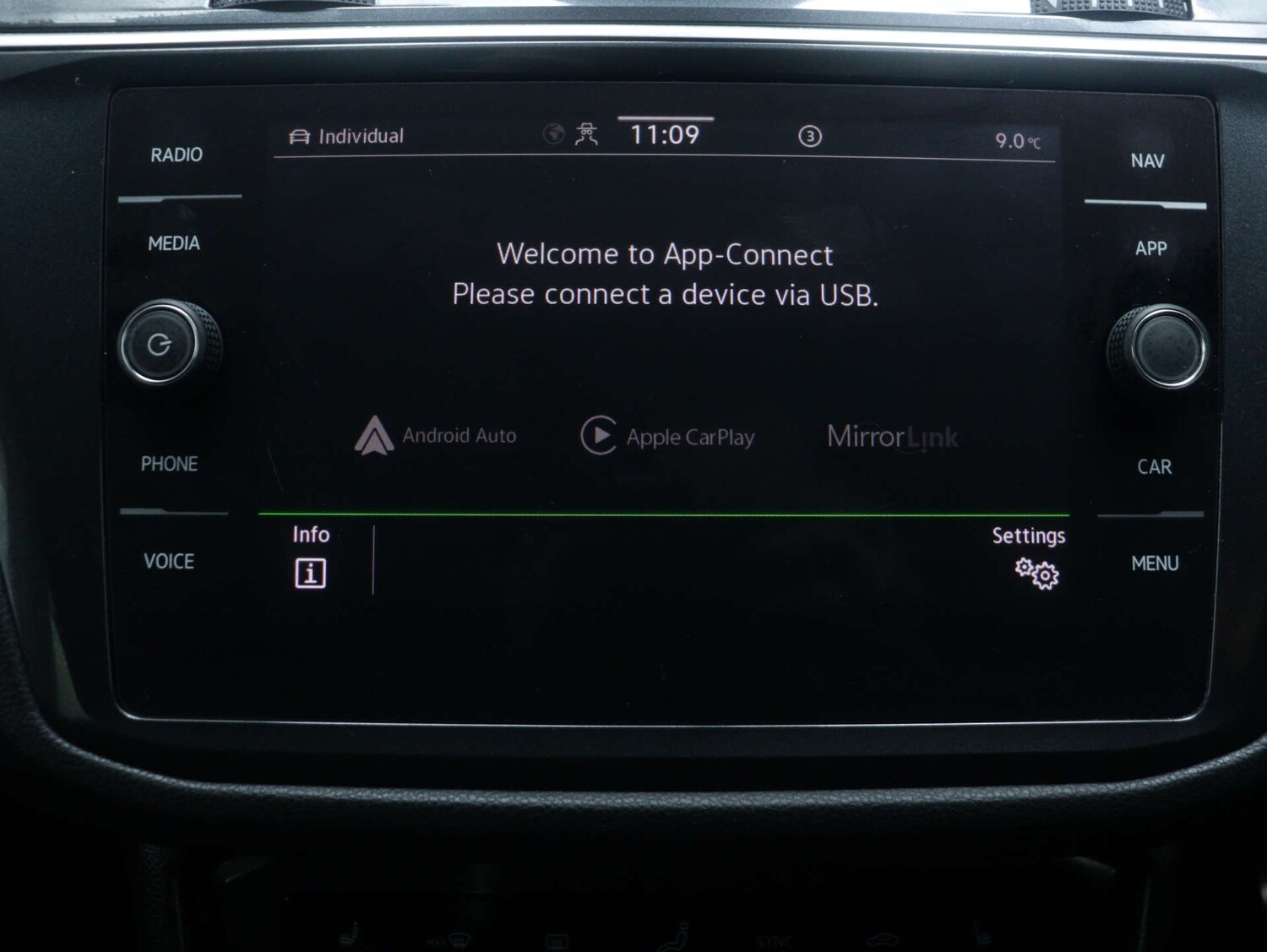 Used Volkswagen Tiguan 2022 for sale - 76602025: Photo 25