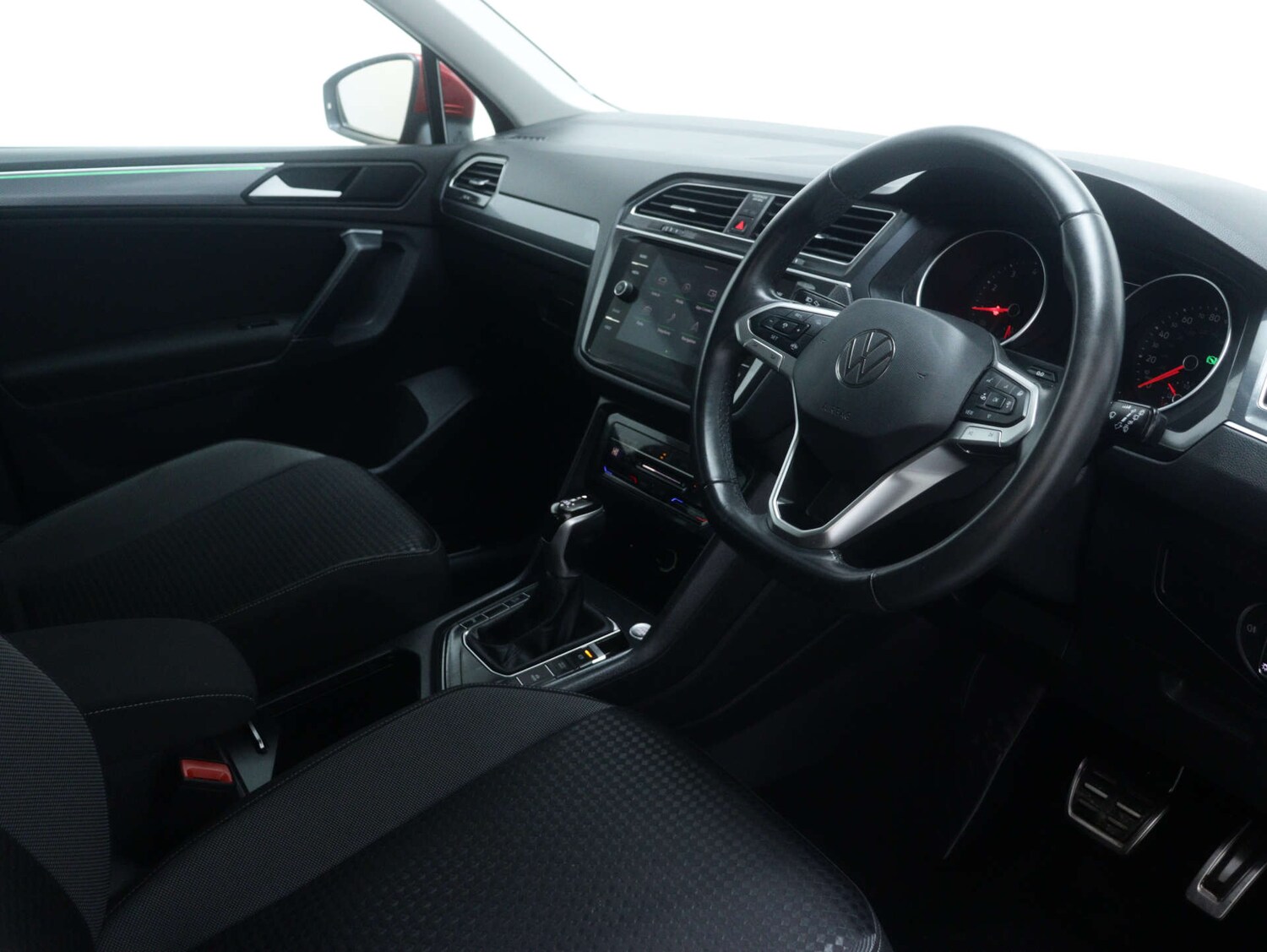 Used Volkswagen Tiguan 2022 for sale - 76602025: Photo 41