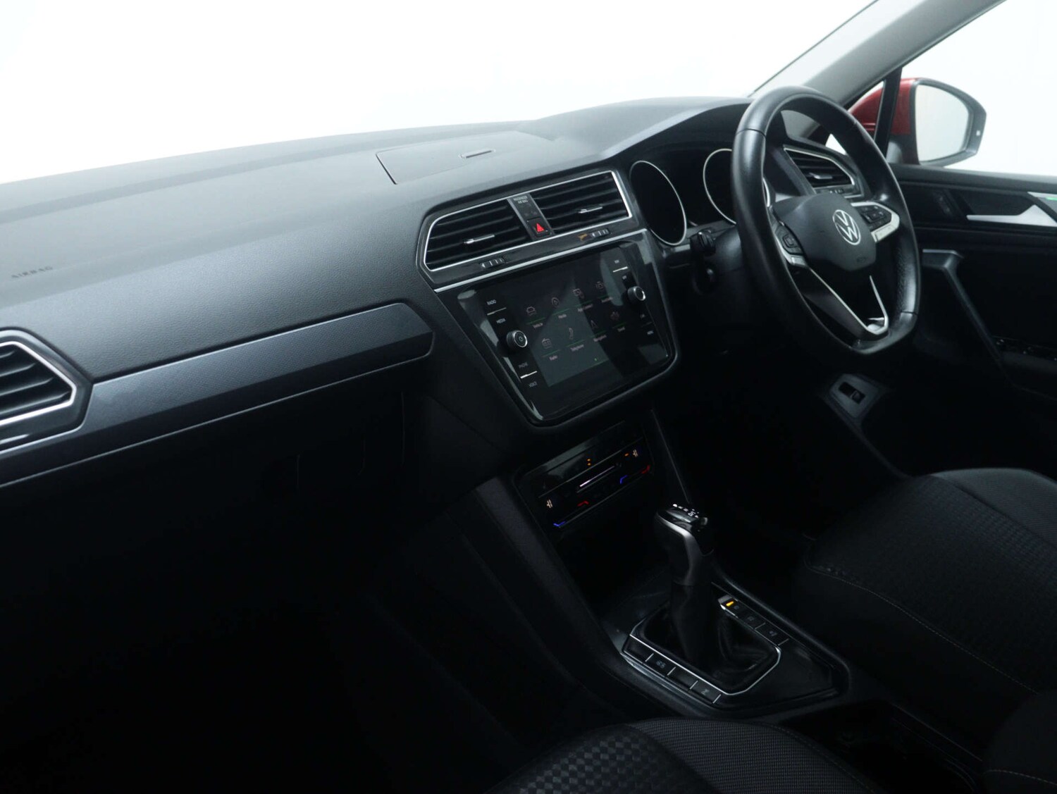 Used Volkswagen Tiguan 2022 for sale - 76602025: Photo 45