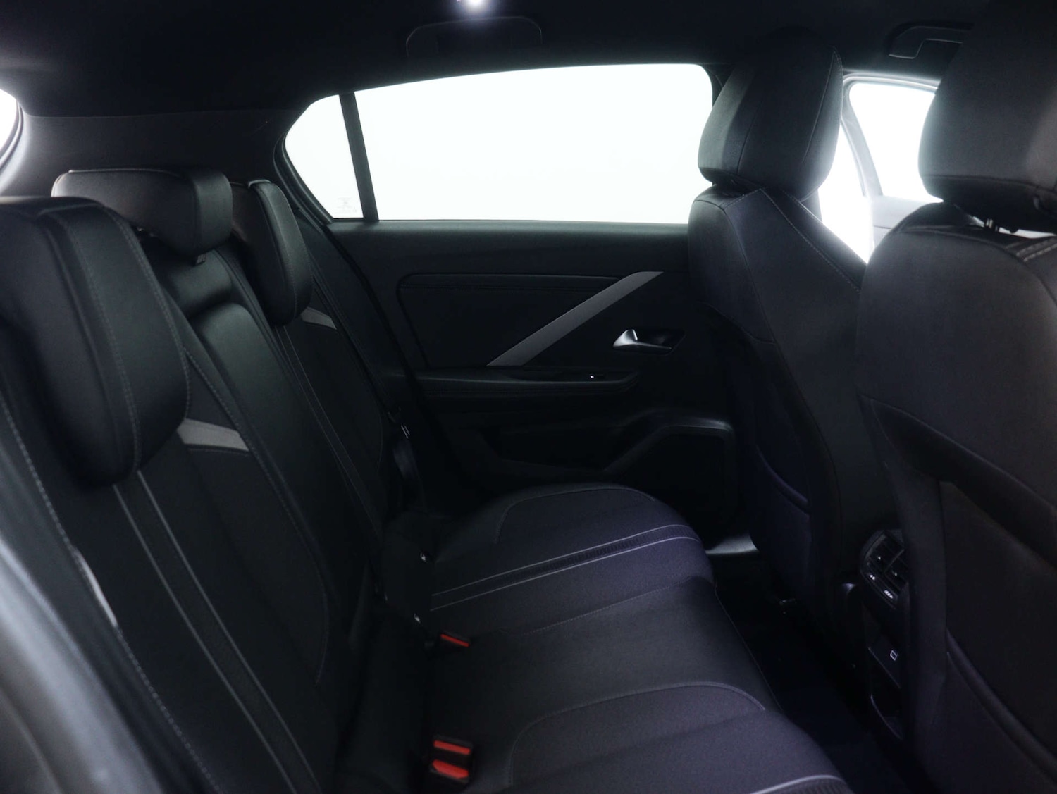 Used Vauxhall Astra 2023 for sale - 76894441: Photo 53