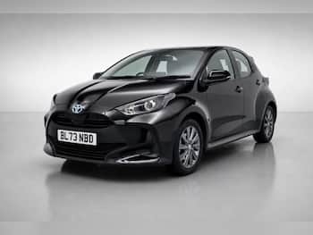 Used Toyota Yaris 2023 for sale - 79502516: Photo