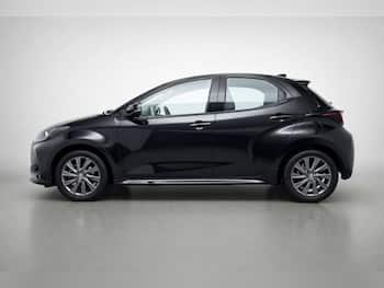 Used Toyota Yaris 2023 for sale - 79502516: Photo