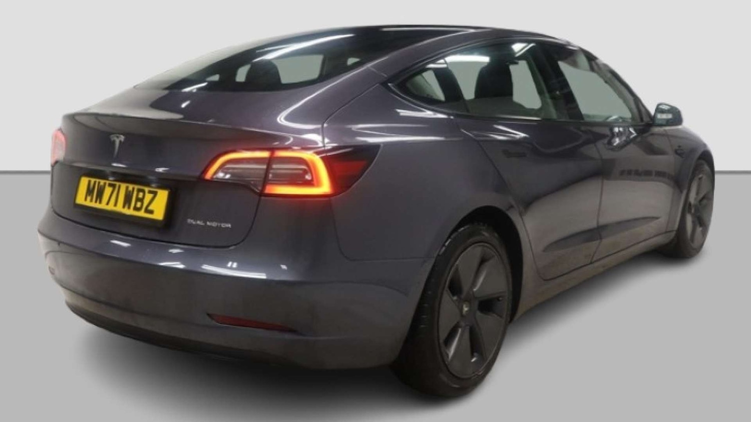 Used Tesla Model 3 2021 for sale - 77261379: Photo 8