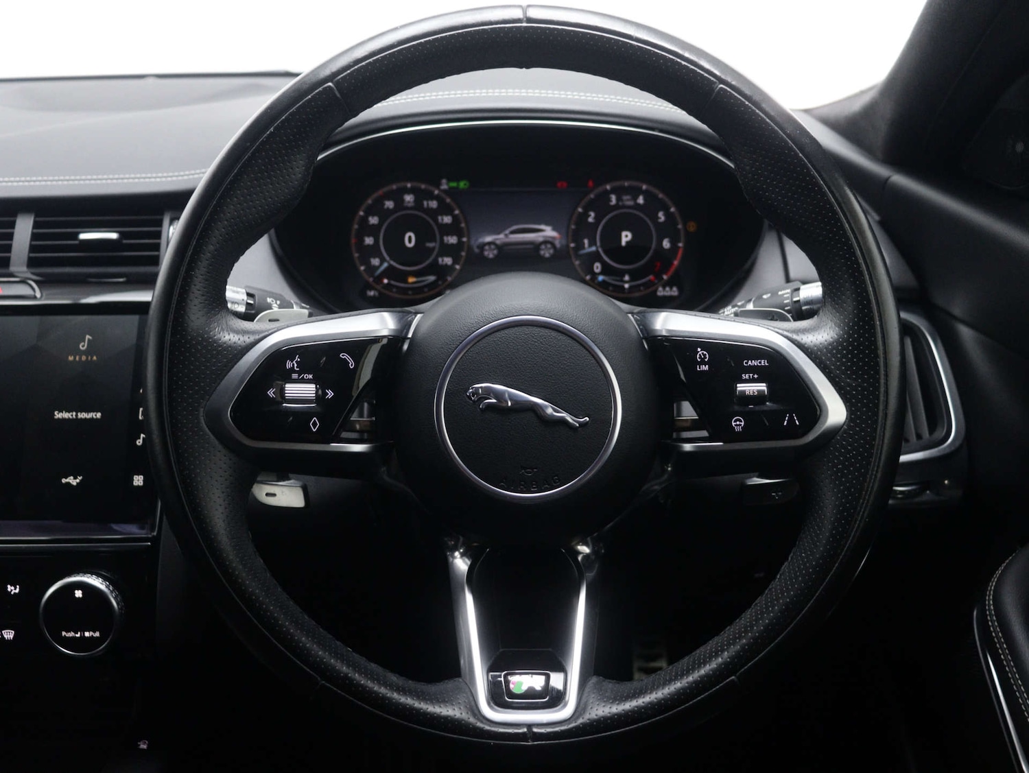 Used Jaguar E-Pace 2021 for sale - 76148232: Photo 17