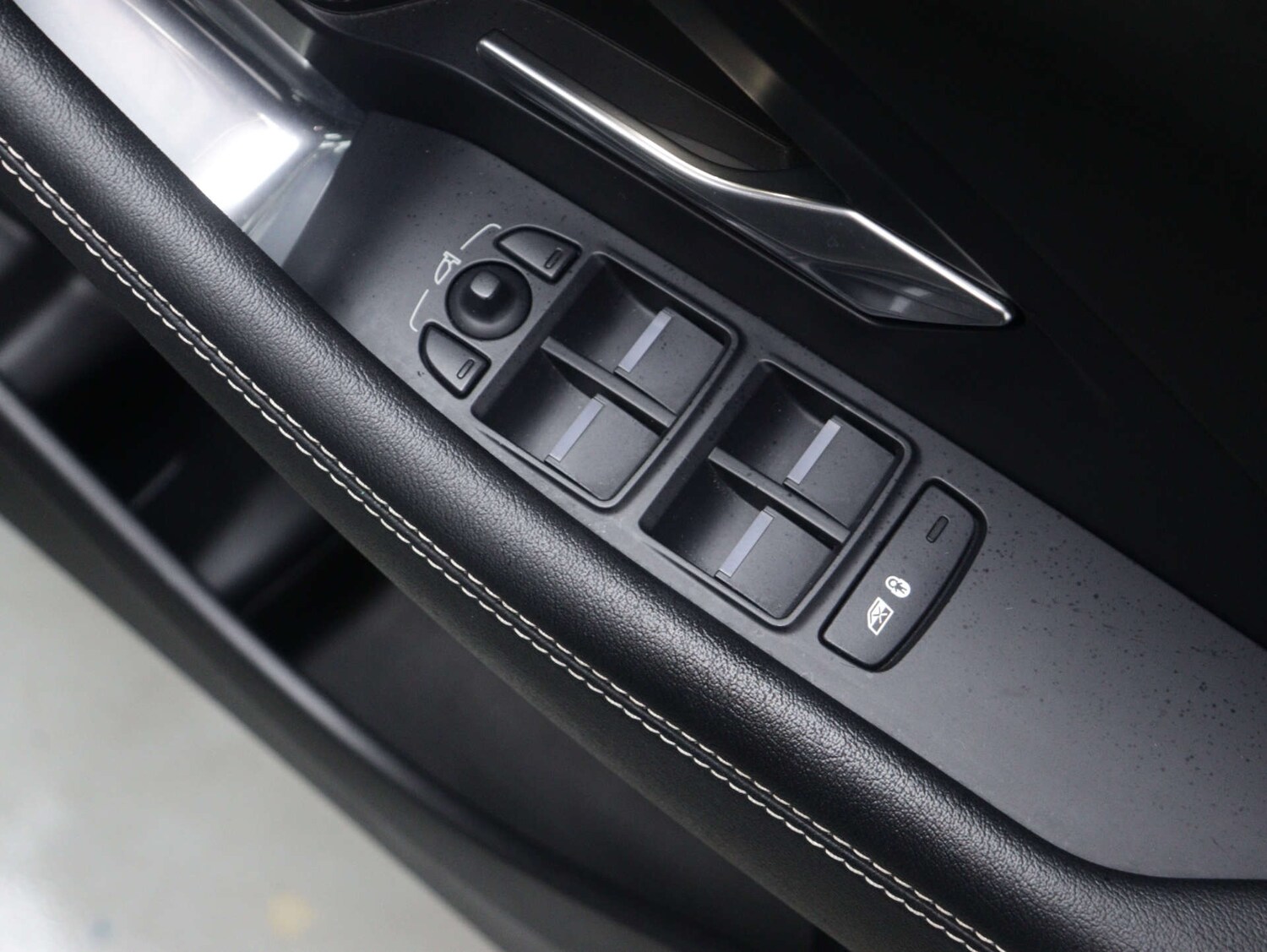 Used Jaguar E-Pace 2021 for sale - 76148232: Photo 41