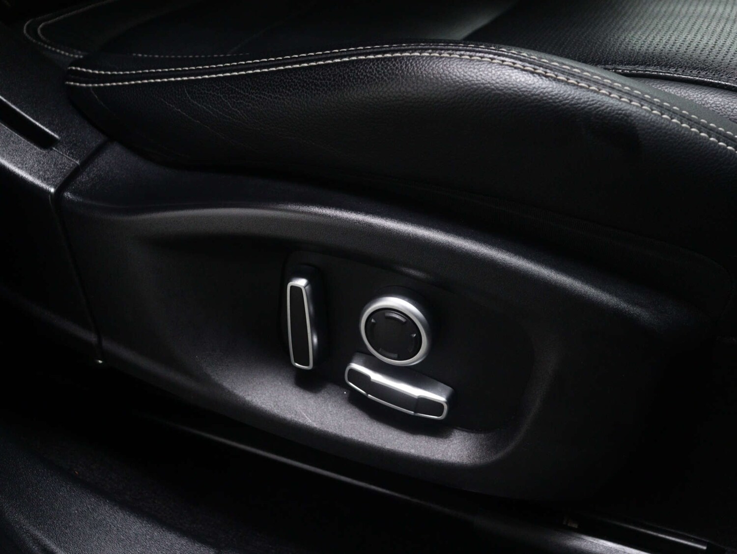 Used Jaguar E-Pace 2021 for sale - 76148232: Photo 42