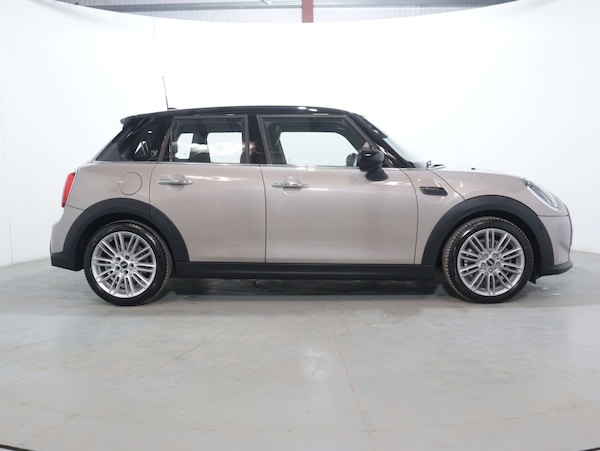Used MINI Hatch 2023 for sale - 75391526: Photo 11
