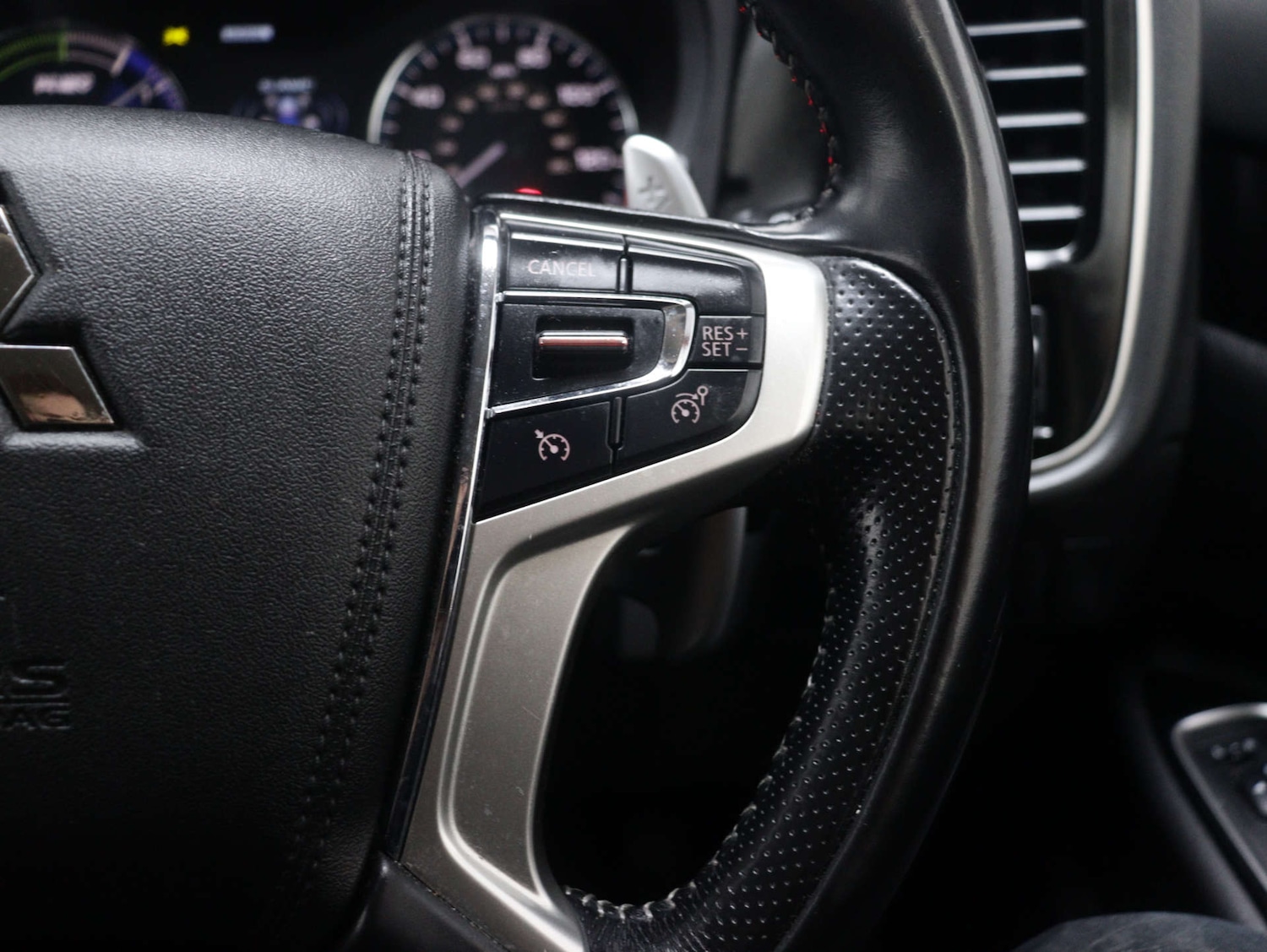 Used Mitsubishi Outlander 2020 for sale - 76393357: Photo 35