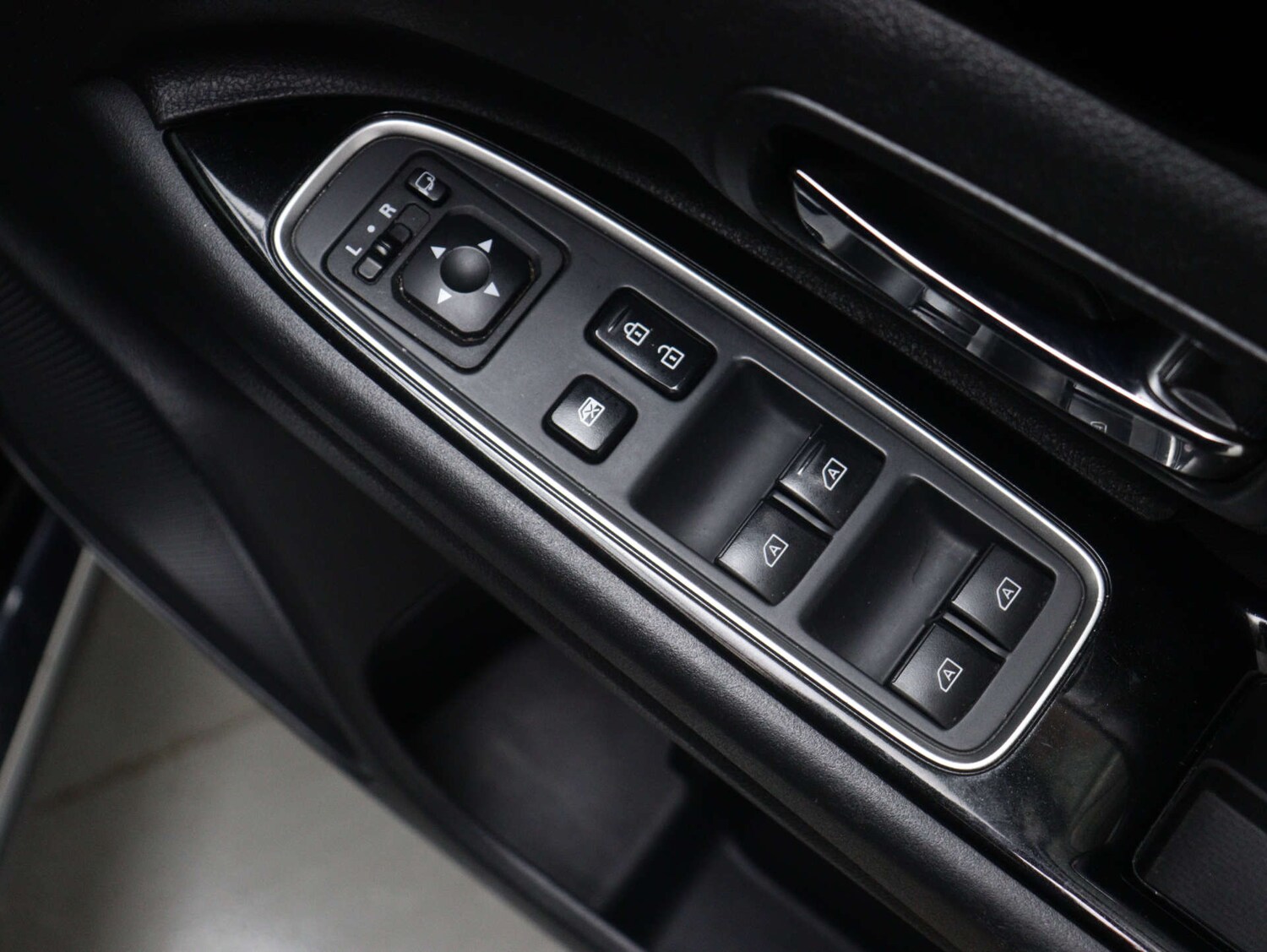 Used Mitsubishi Outlander 2020 for sale - 76393357: Photo 41