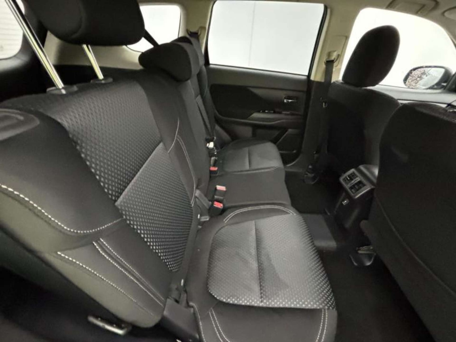 Used Mitsubishi Outlander 2020 for sale - 76393357: Photo 8