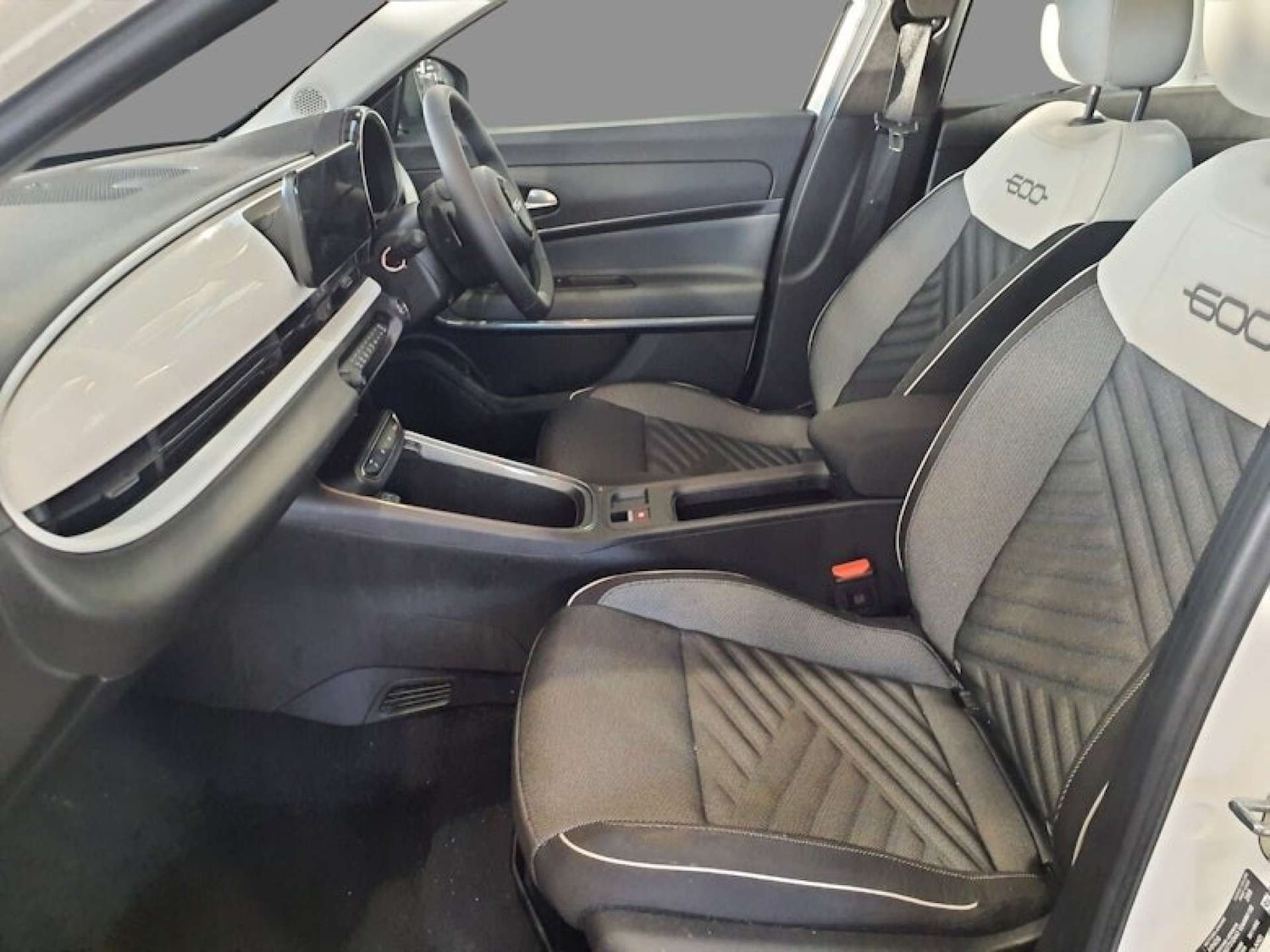 Used Fiat 600 2024 for sale - 77328613: Photo 9