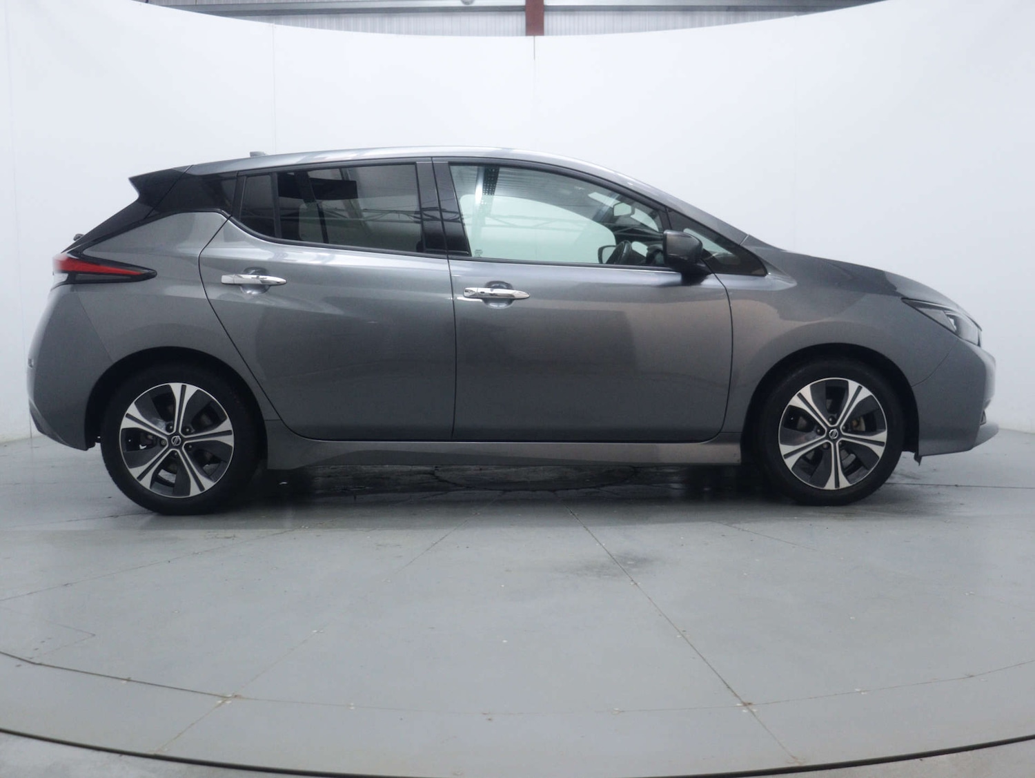 Used Nissan Leaf 2021 for sale - 77087314: Photo 12