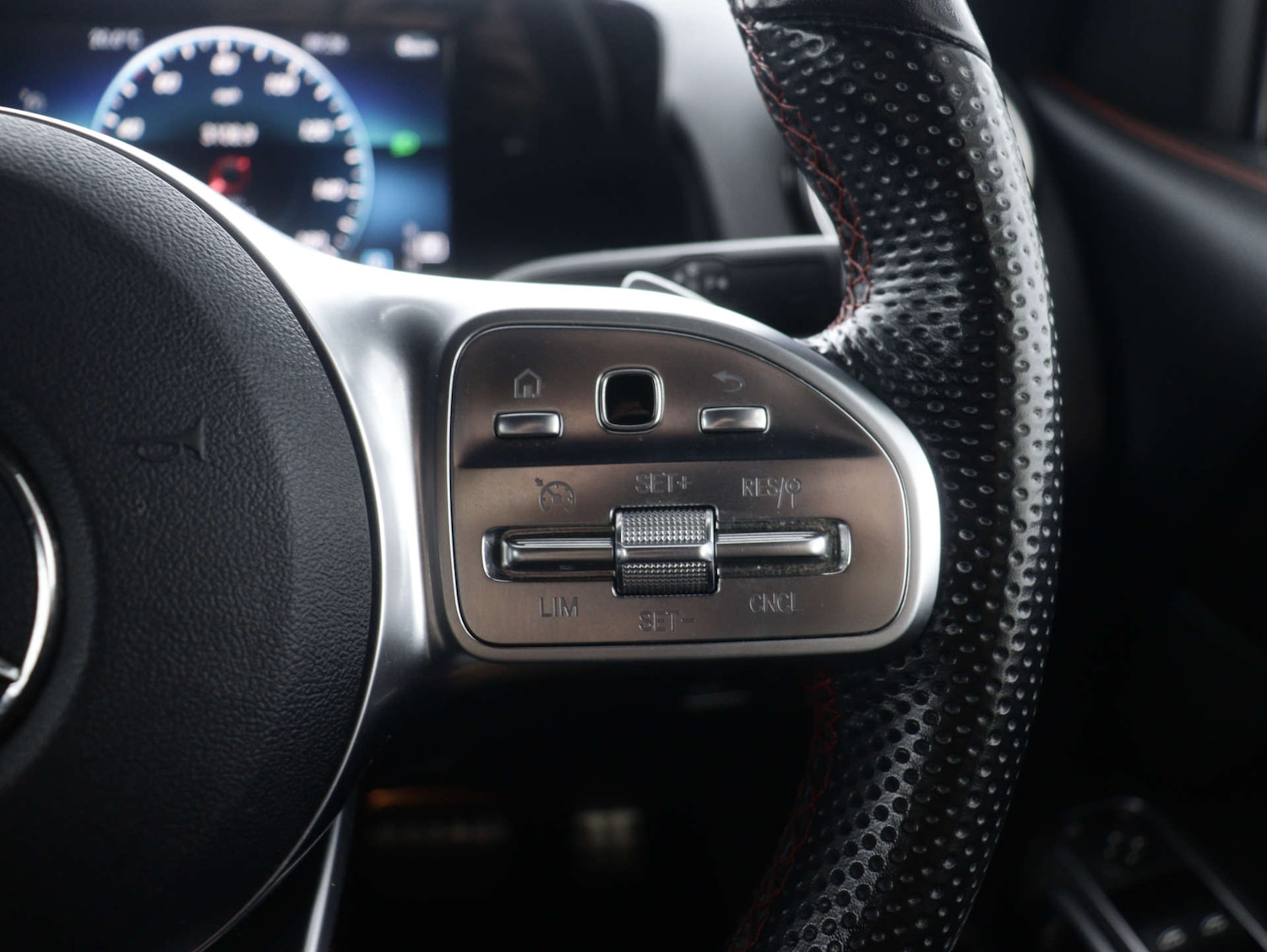 Used Mercedes-Benz GLB 2022 for sale - 75628505: Photo 33